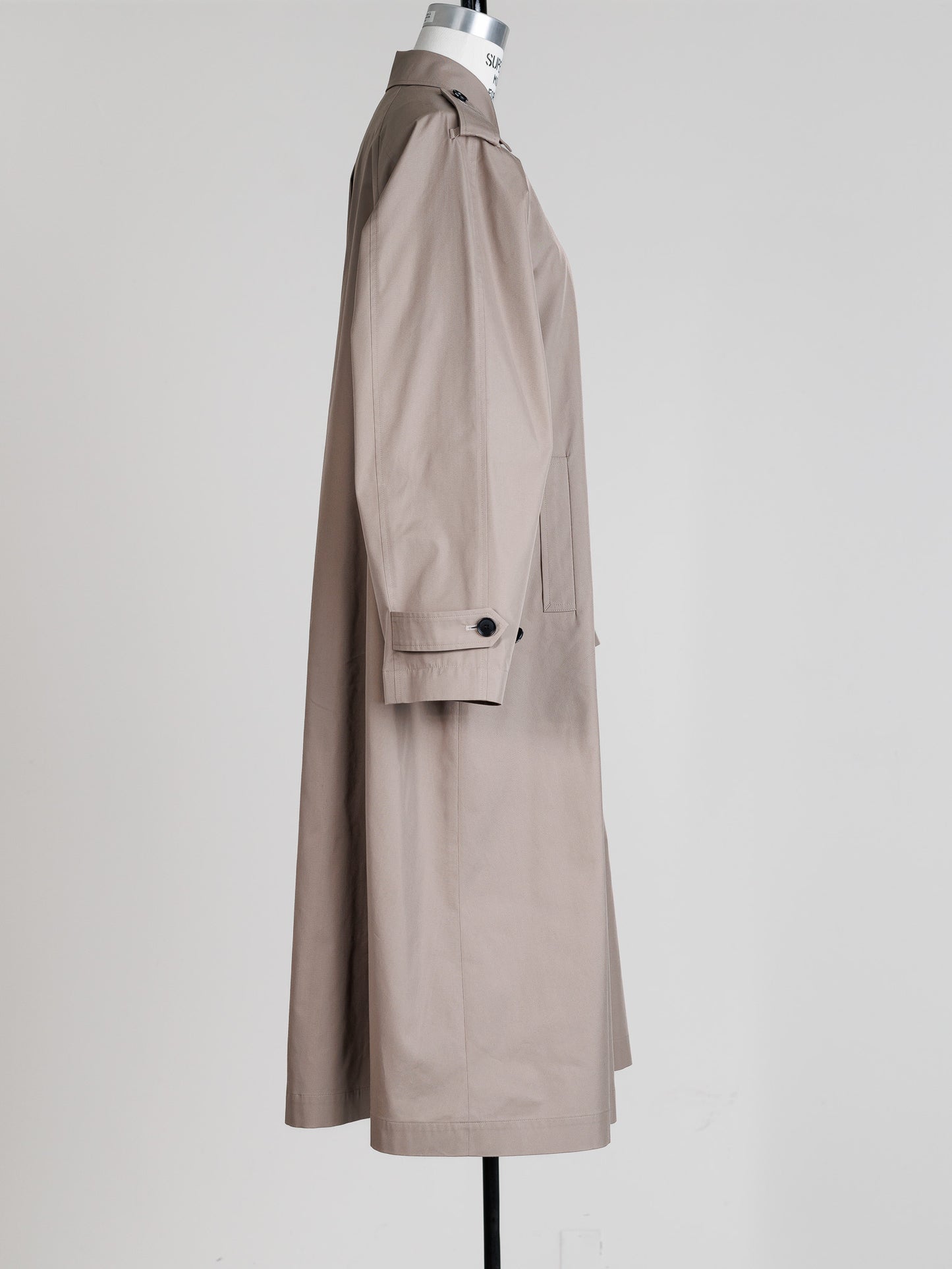 Winona/weightlessness silk trench coat