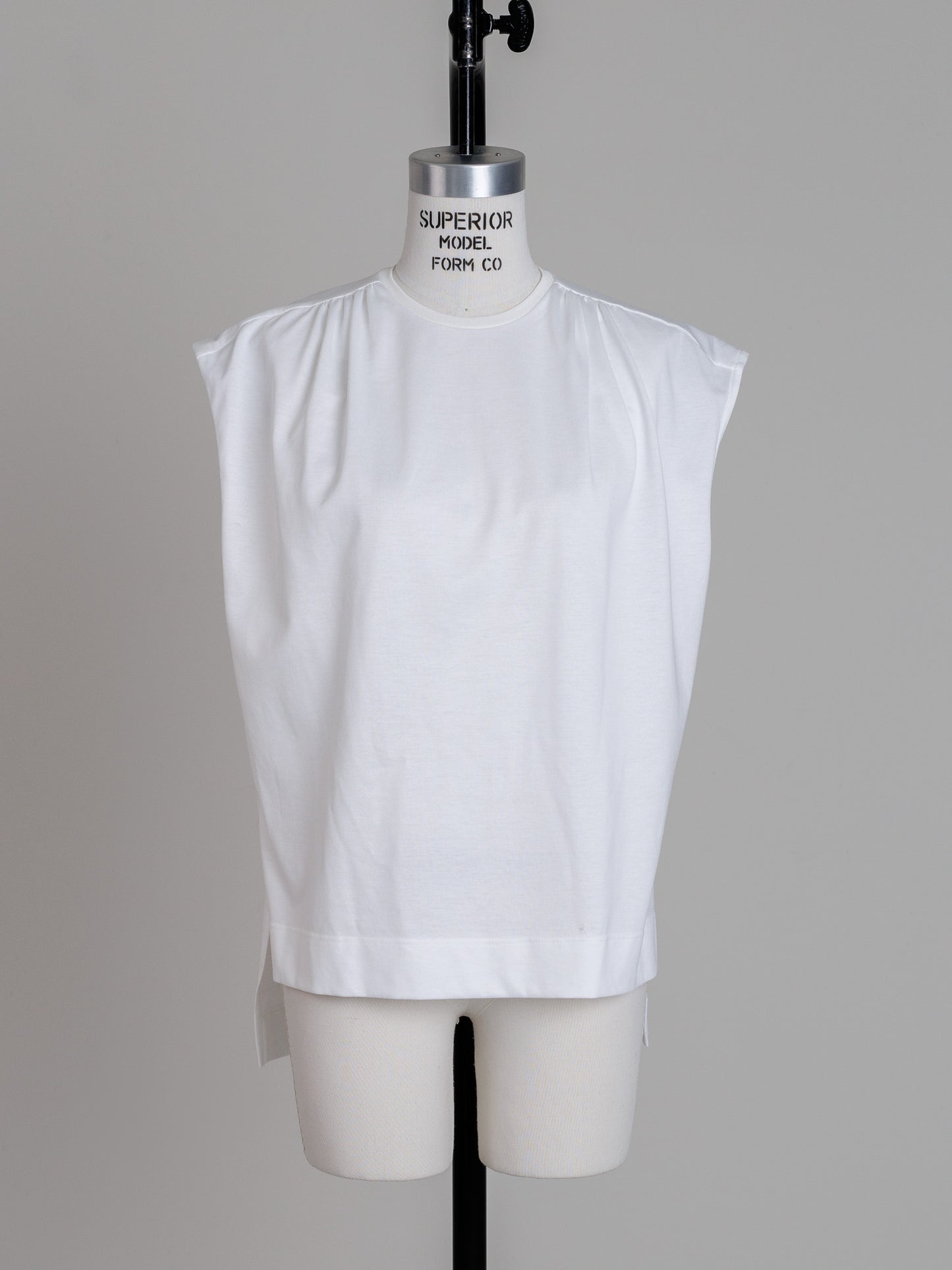 【PRE ORDER】Mel / first class change sleeve T shirt