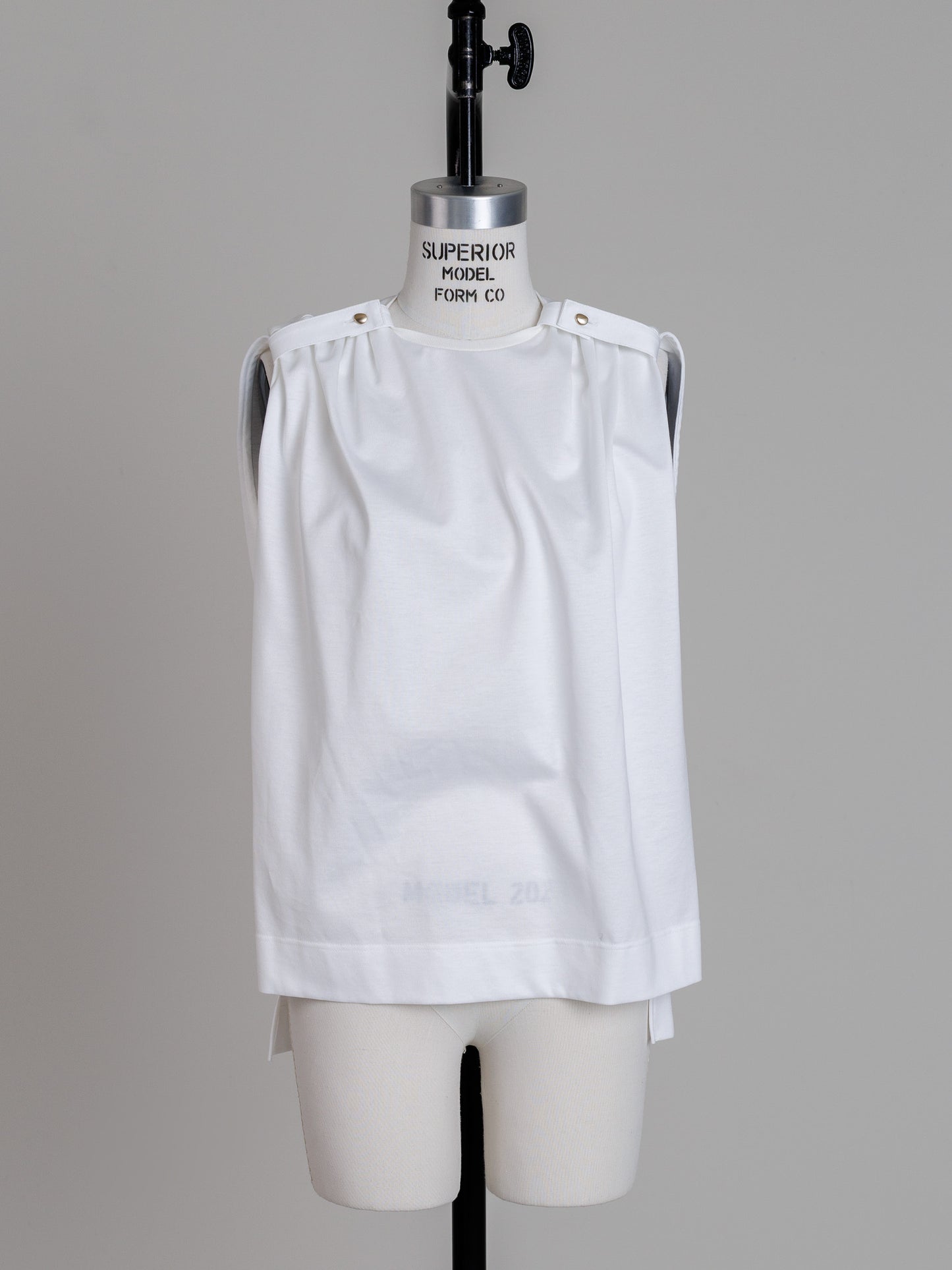 【PRE ORDER】Mel / first class change sleeve T shirt