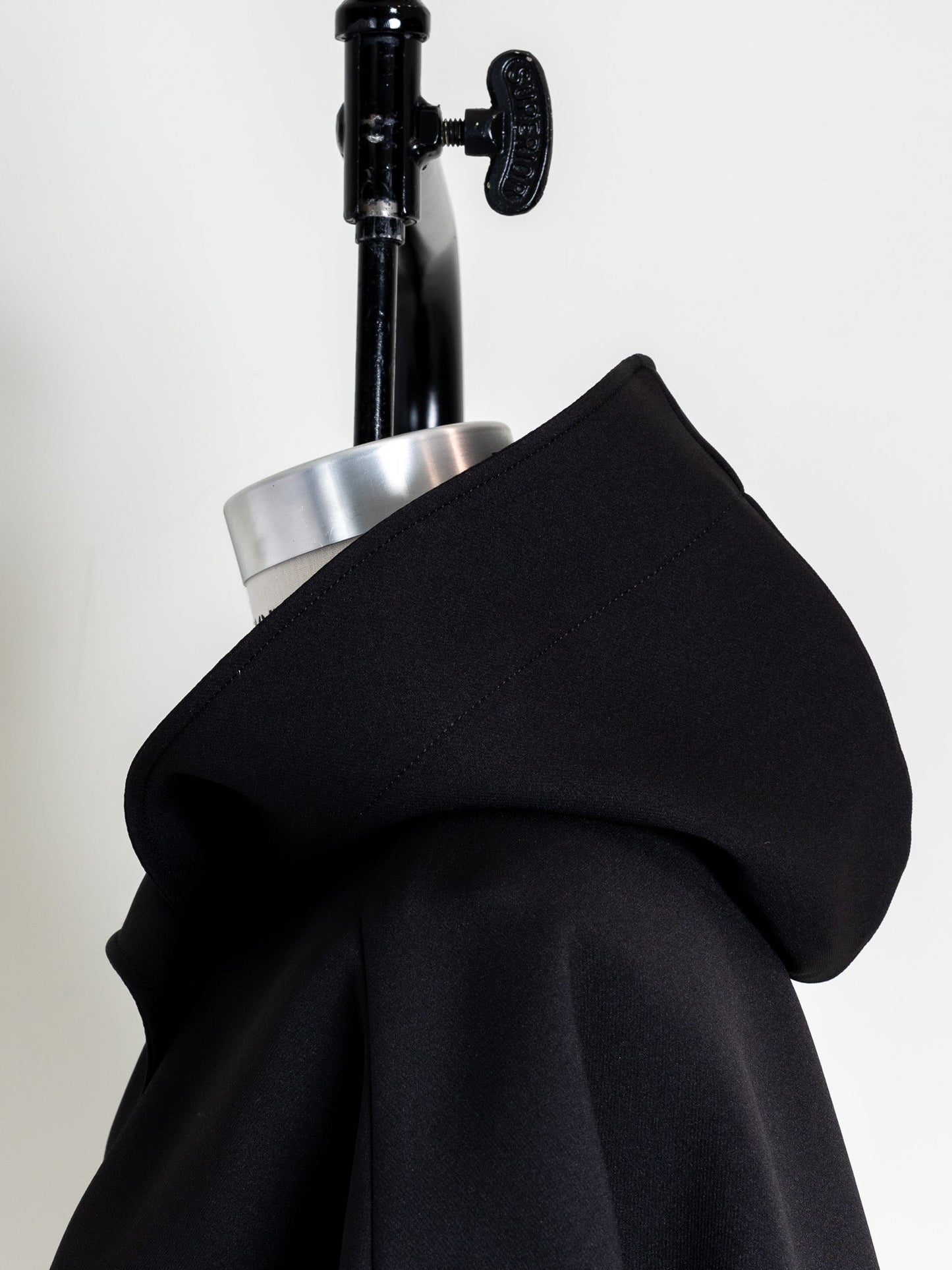 Violetta / switch neck feather short coat (perl/midnight/noir)