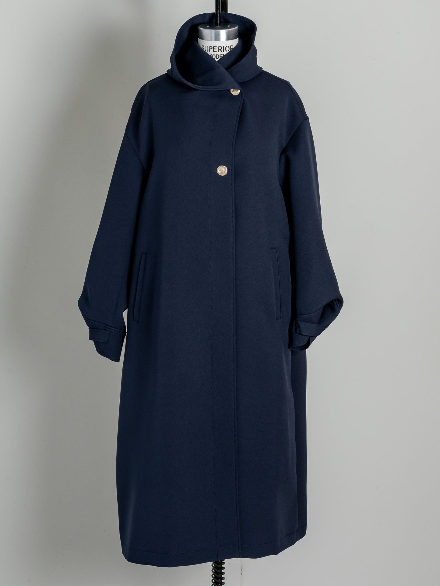 Irene / switch neck feather long coat (perl/midnight/noir)
