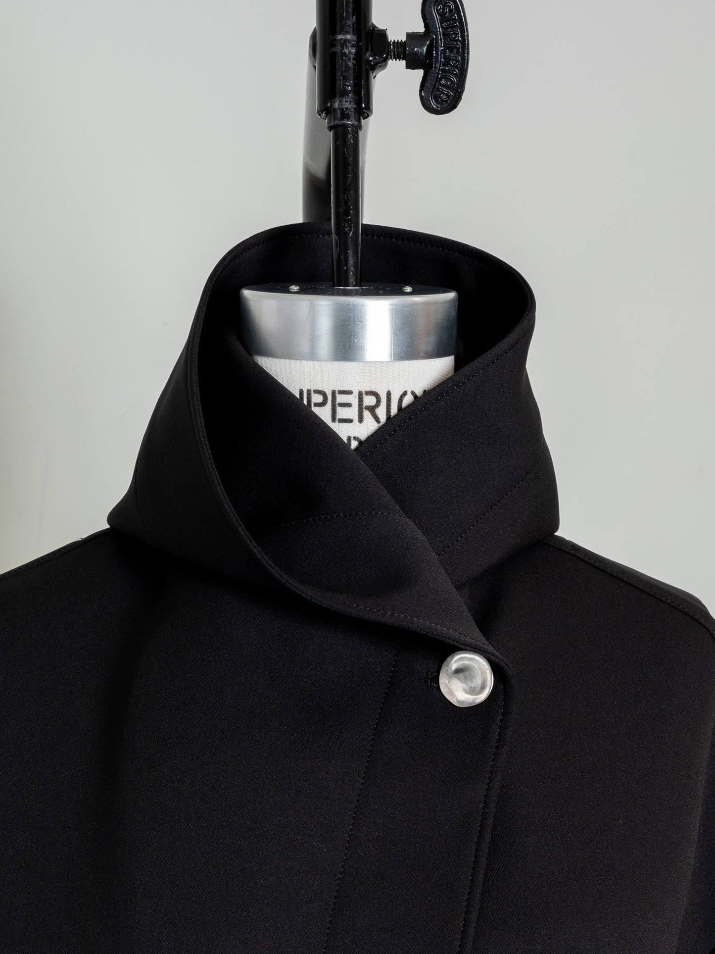 Irene / switch neck feather long coat (perl/midnight/noir)