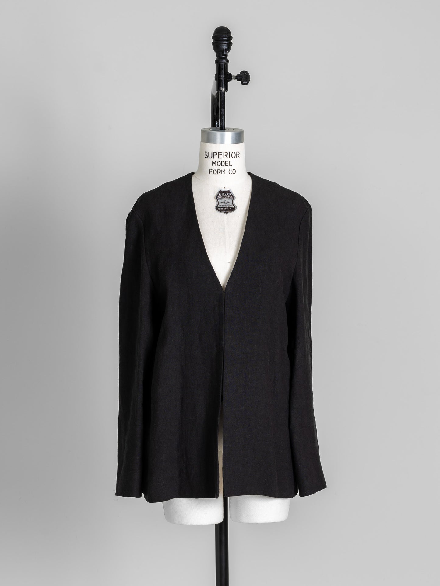 Patricia / floating linen jacket (sand/carbon)