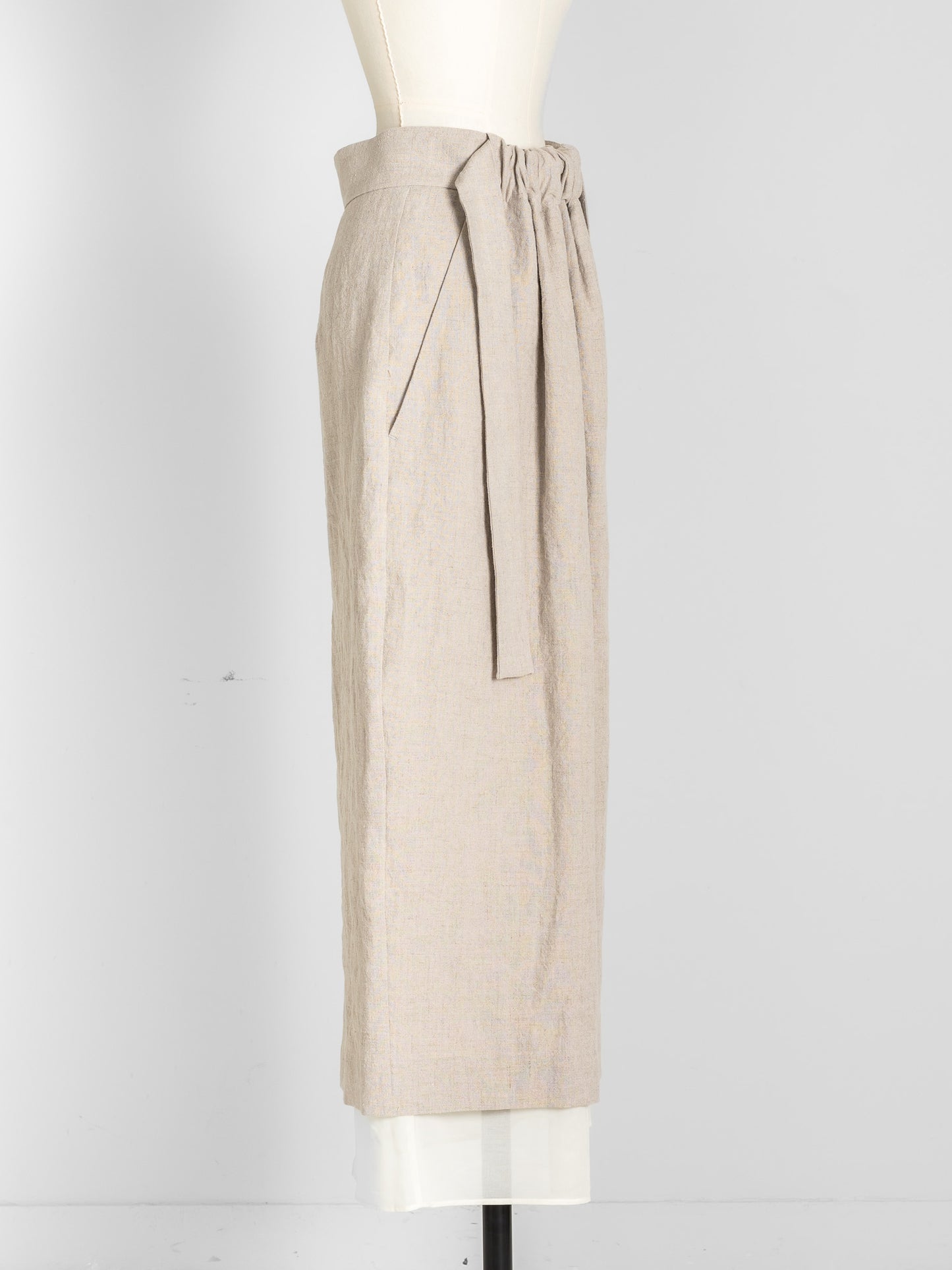 Nina / squeeze linen skirt (sand/carbon/cloud)