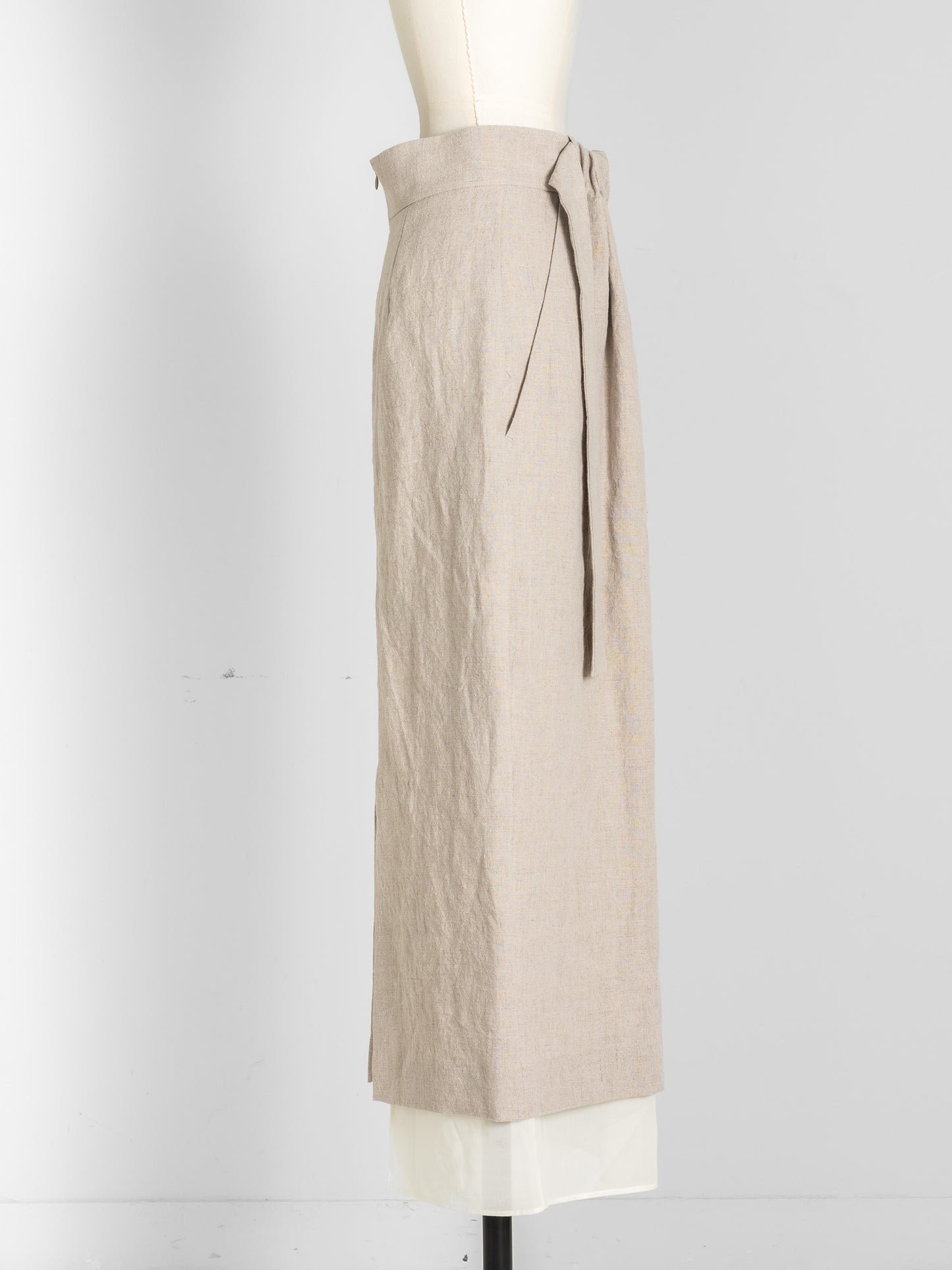 Nina / squeeze linen skirt (sand/carbon/cloud)