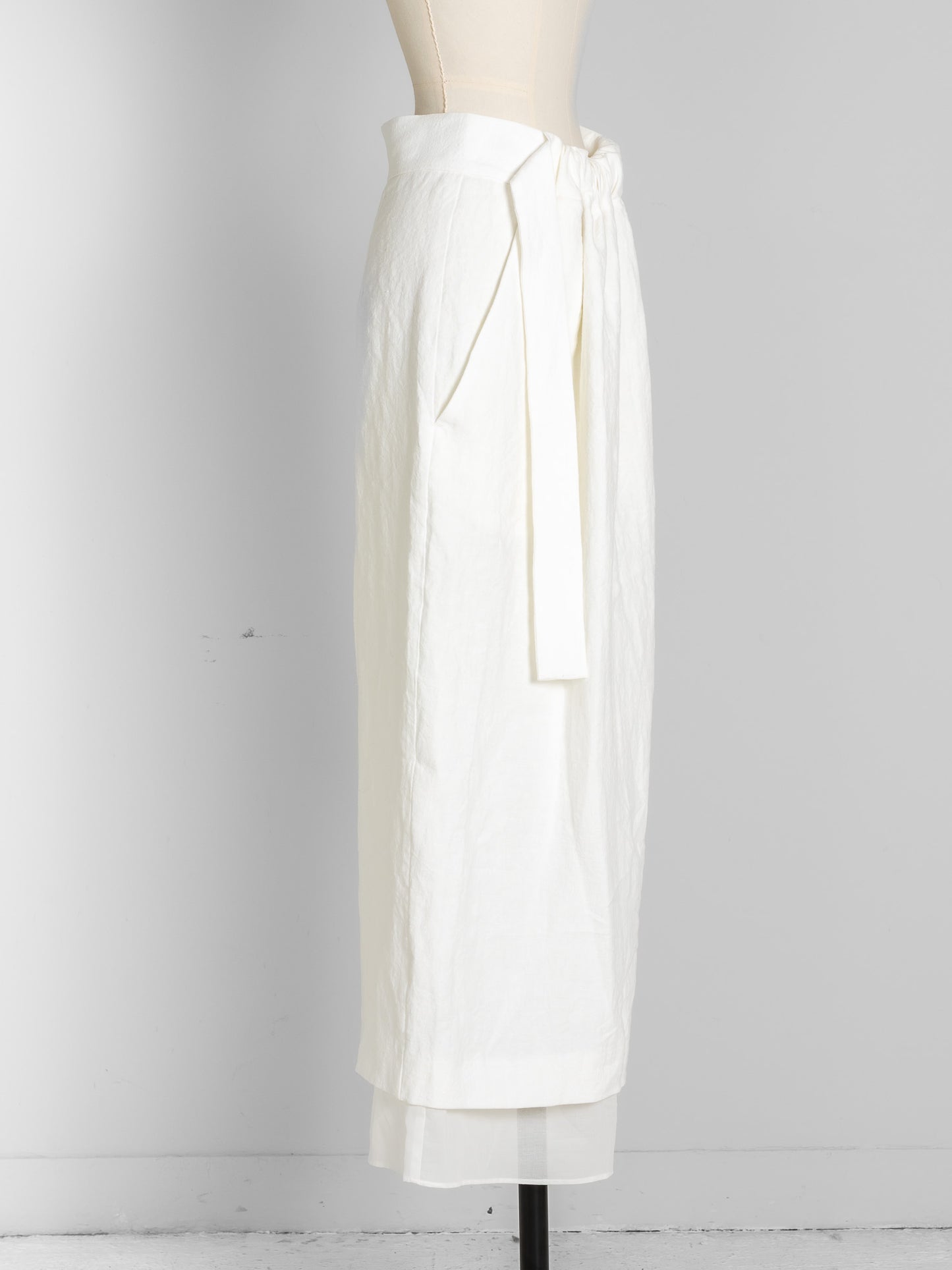 Nina / squeeze linen skirt (sand/carbon/cloud)