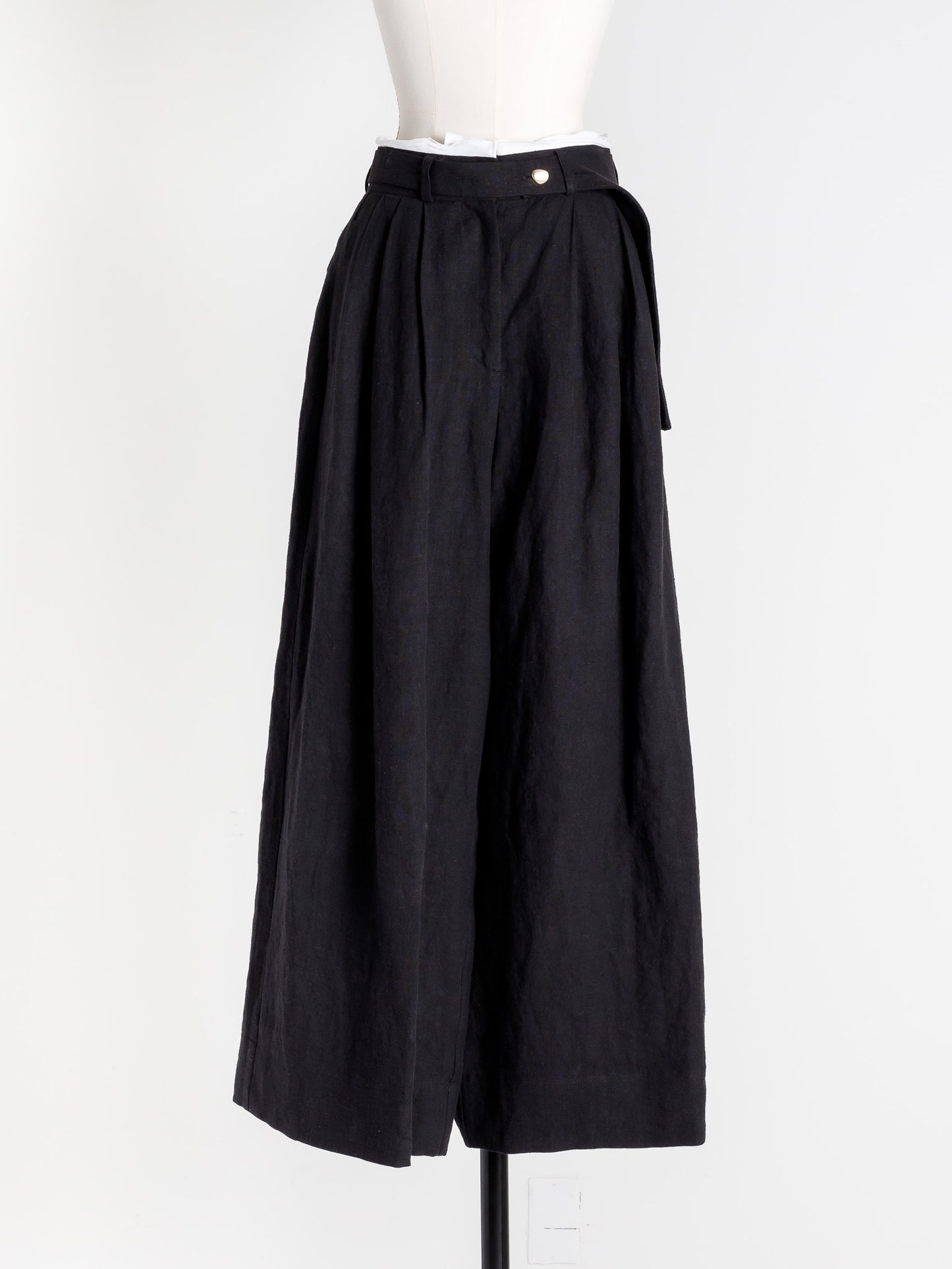 Sage / floating linen pants (sand/carbon/cloud)