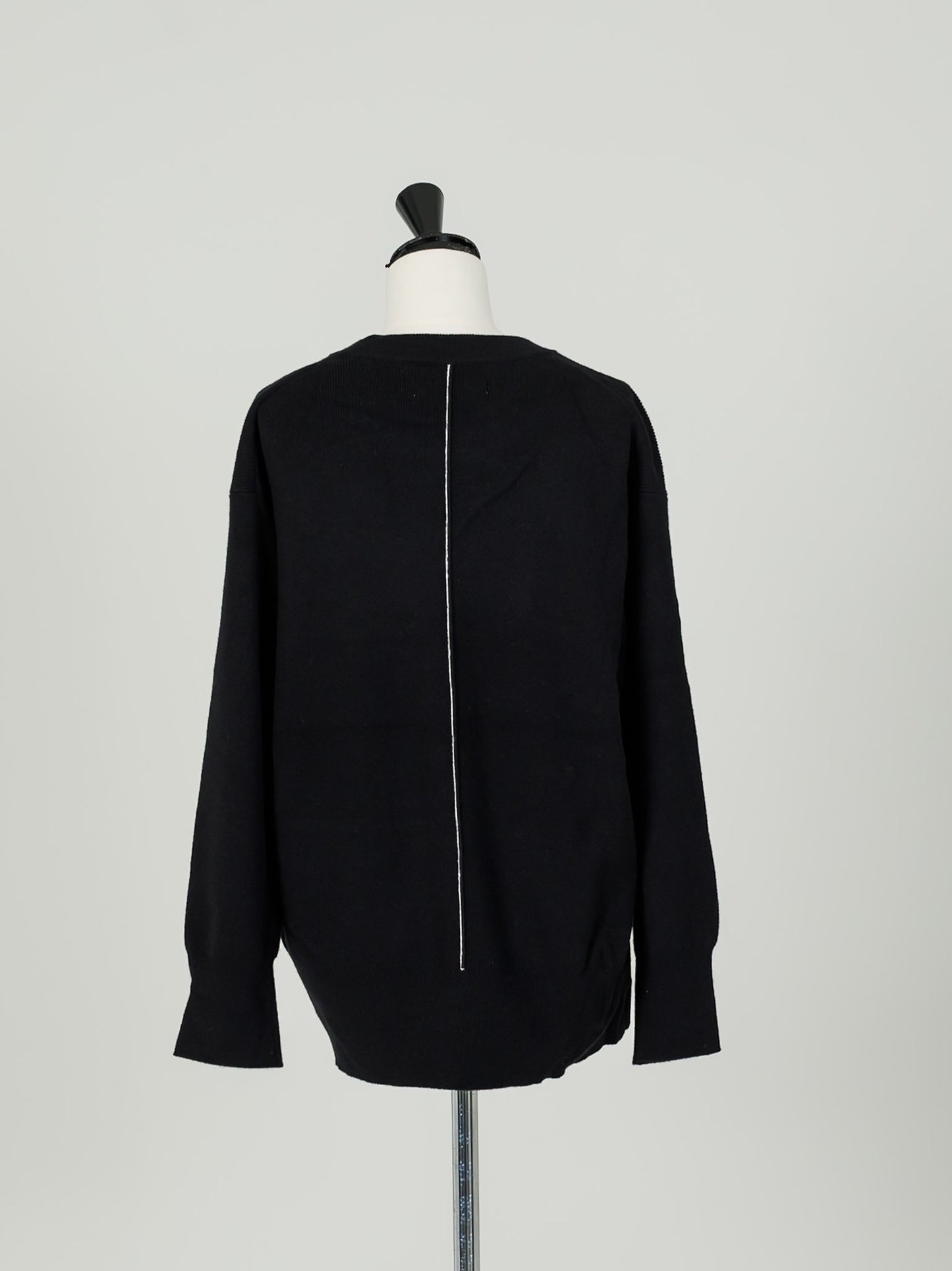 Kalyn/back line crew neck sweater