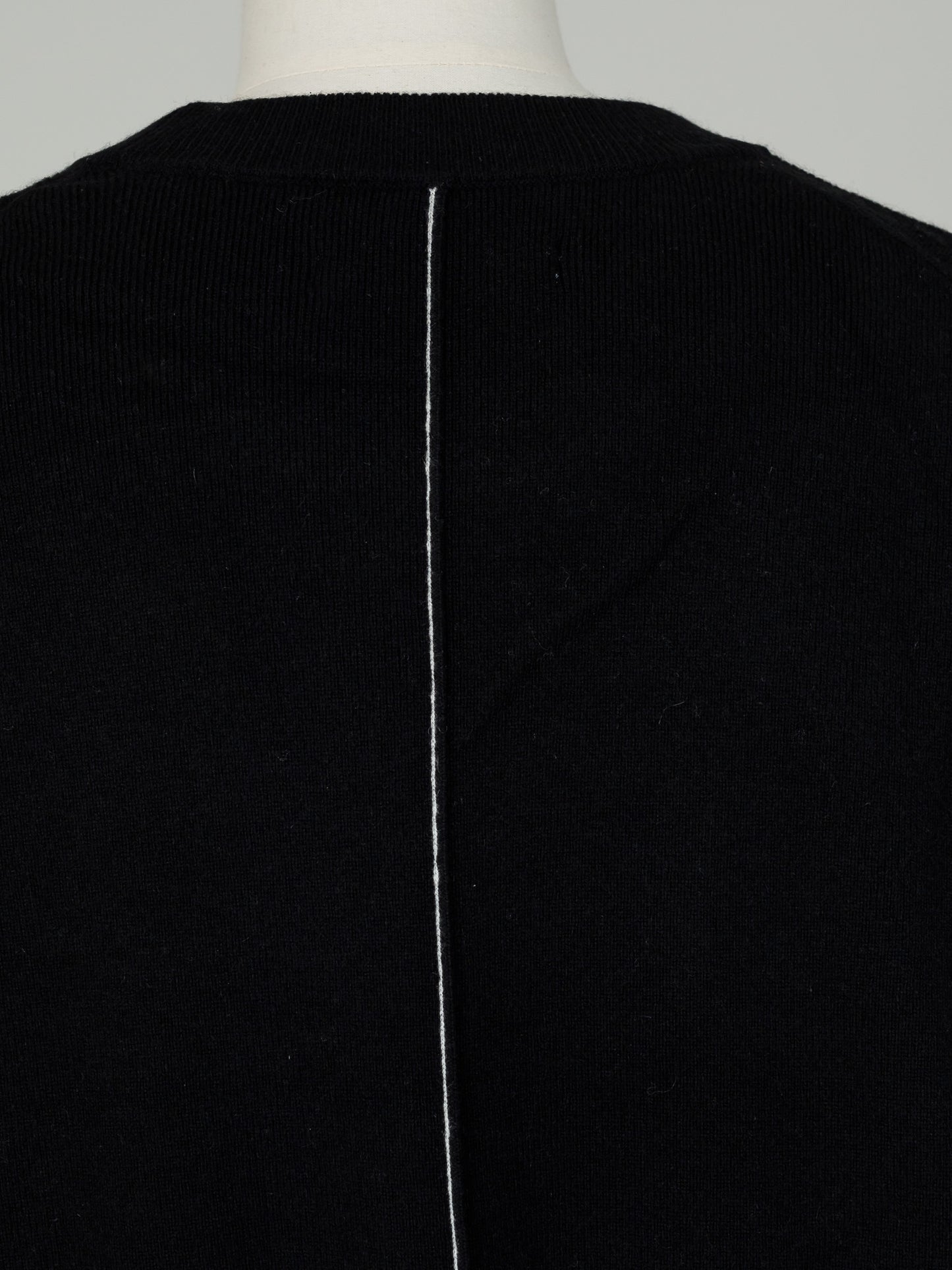 Kalyn/back line crew neck sweater