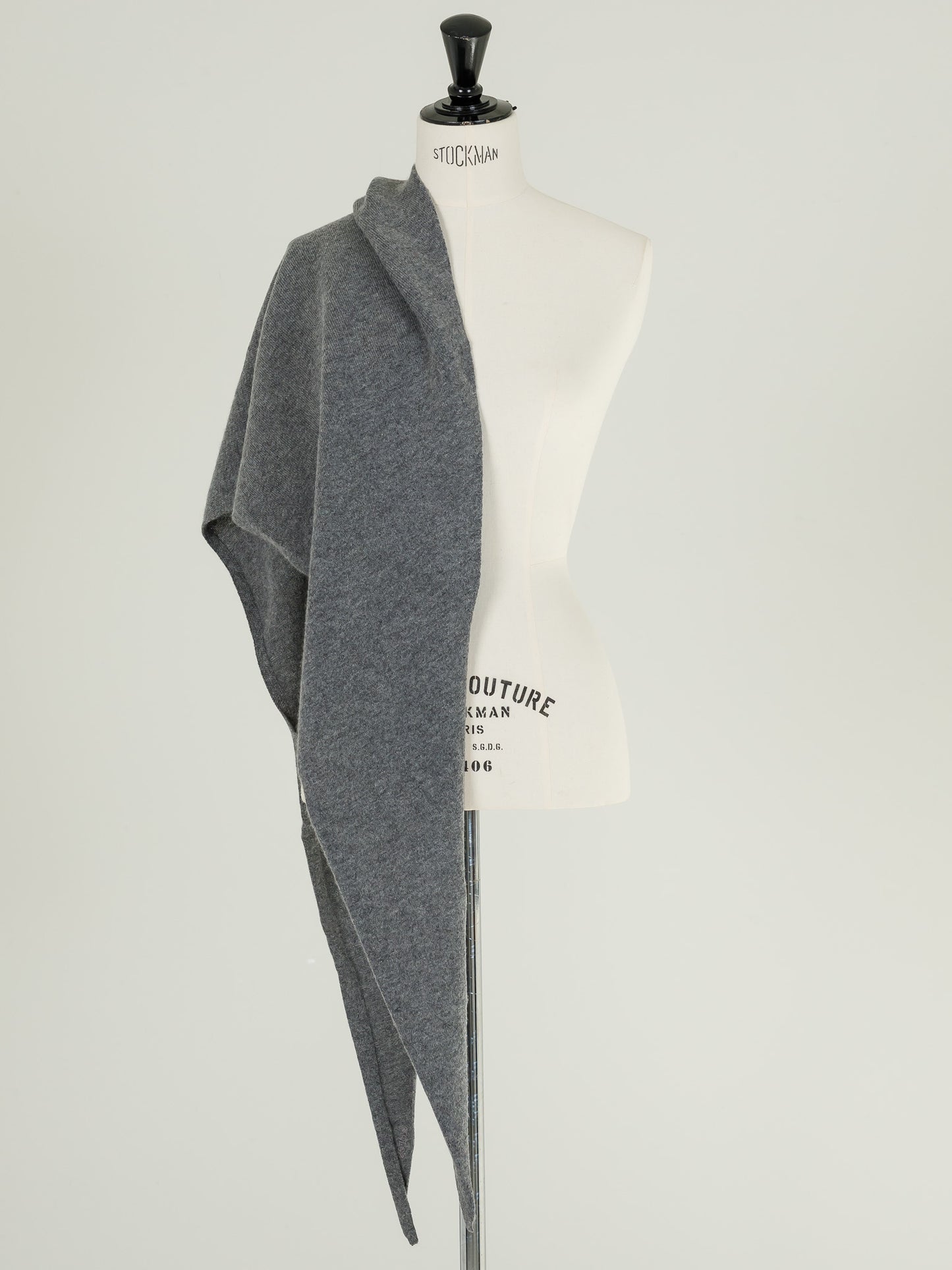 Dorothy/triangle scarf