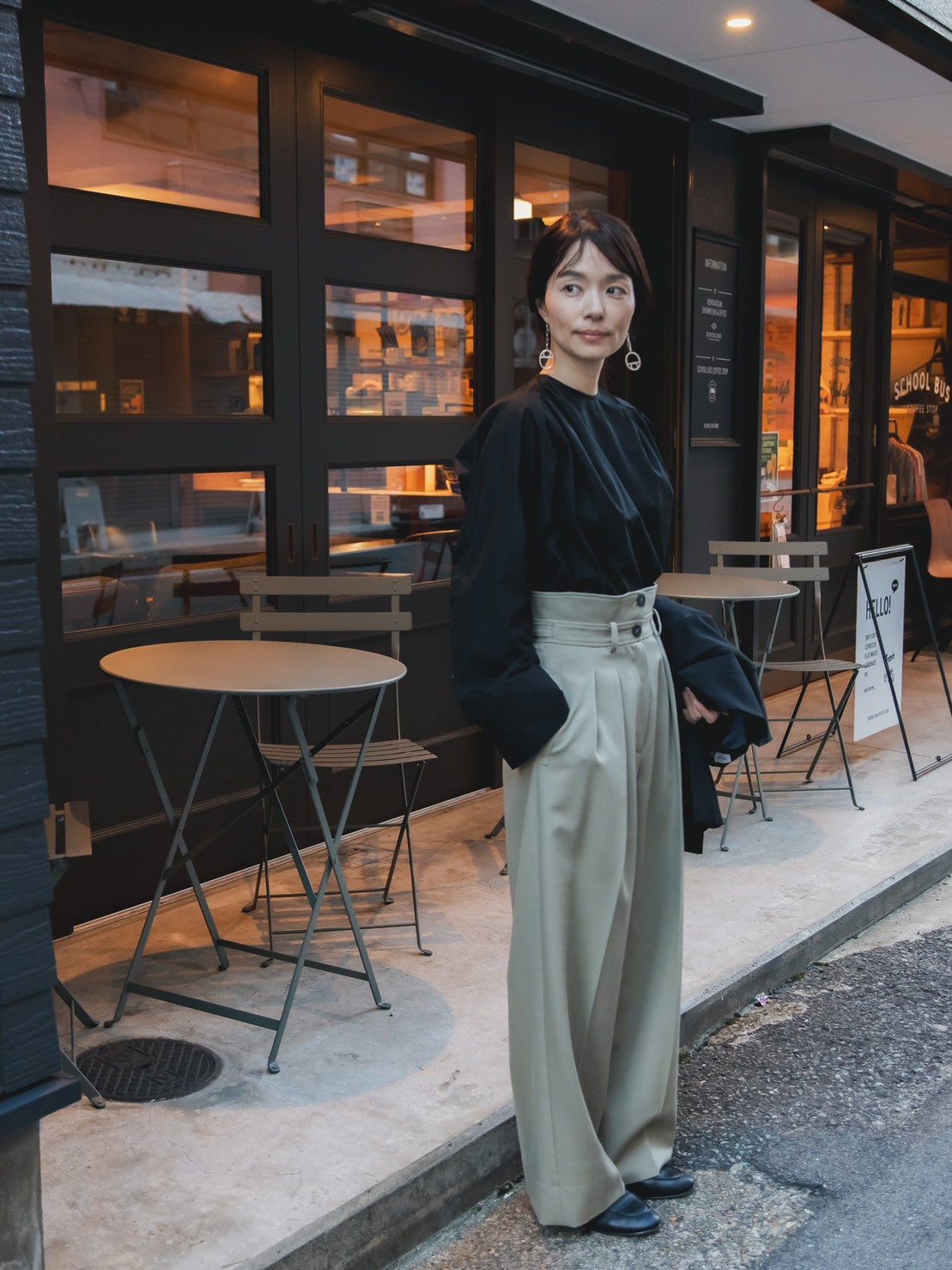 【予約販売】Hope / deres thomas maison cotton drape blouse (BLACK/OFF-WHITE)