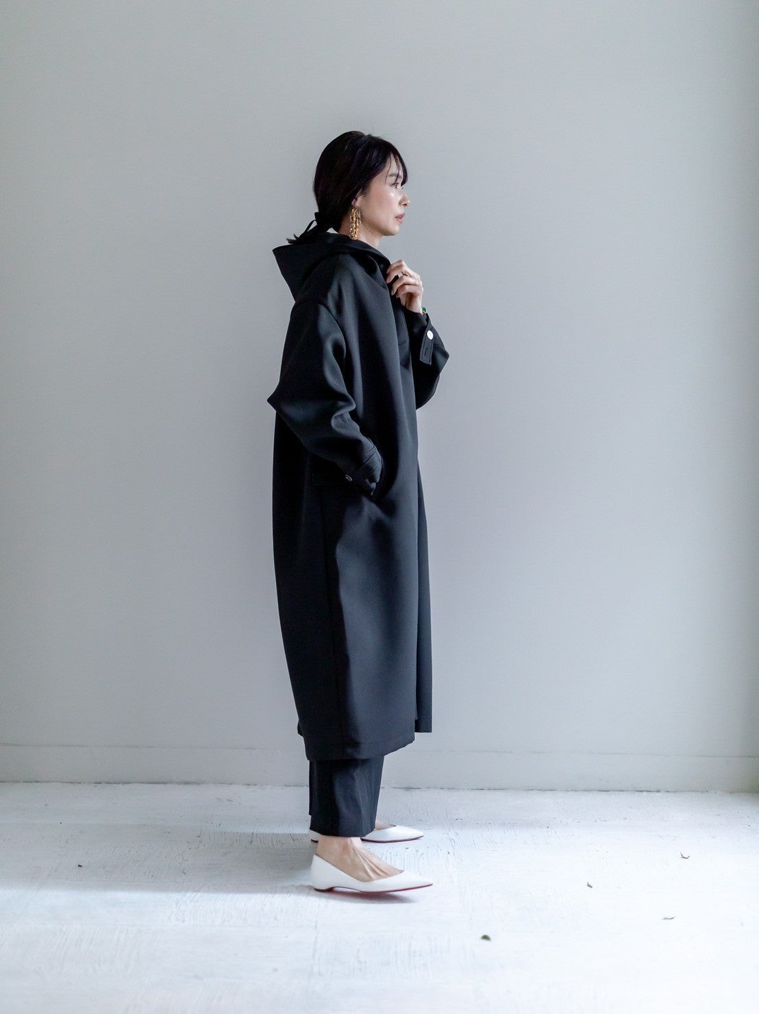 Irene / switch neck feather long coat (perl/midnight/noir)