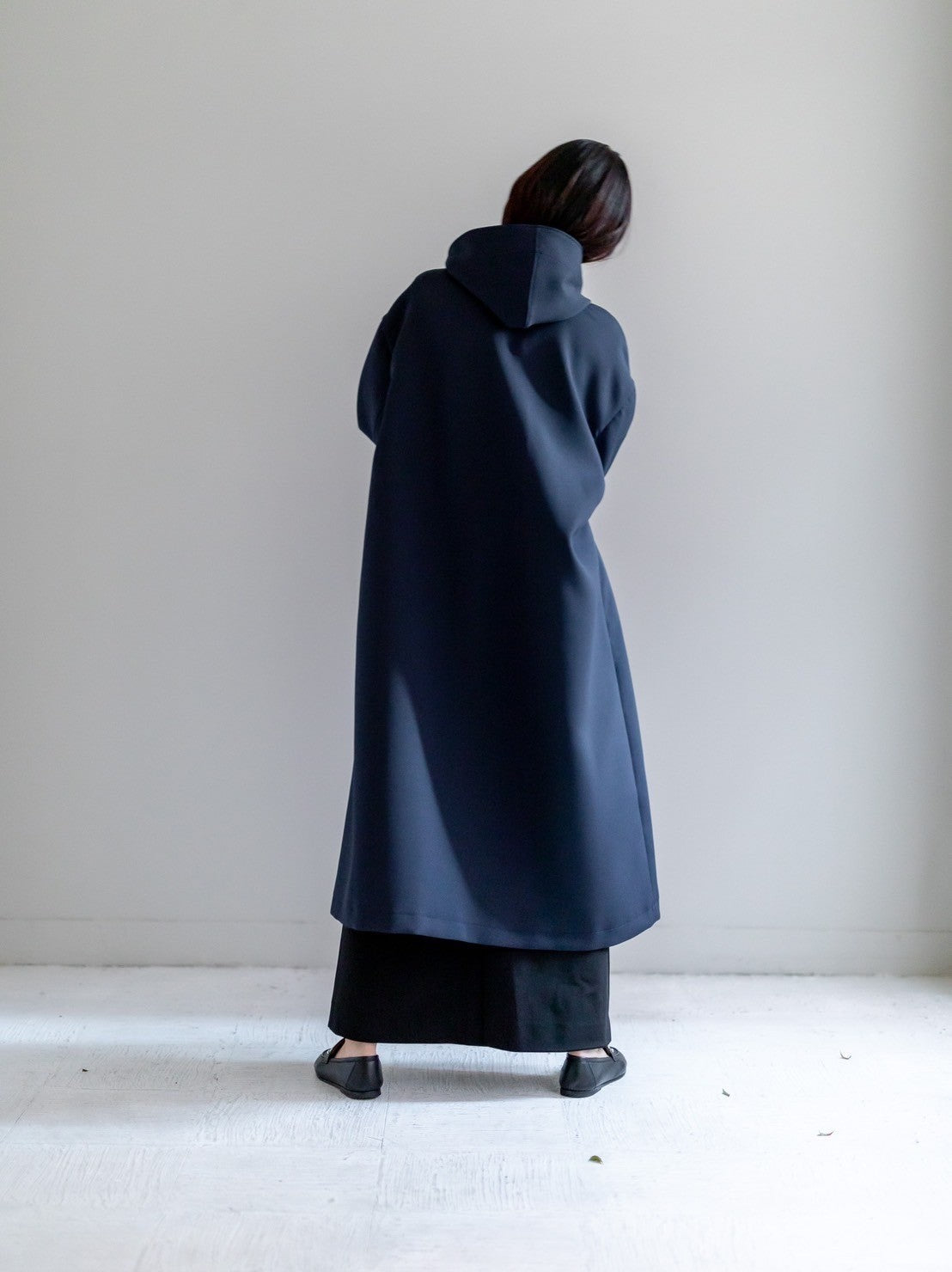 Irene / switch neck feather long coat (perl/midnight/noir)