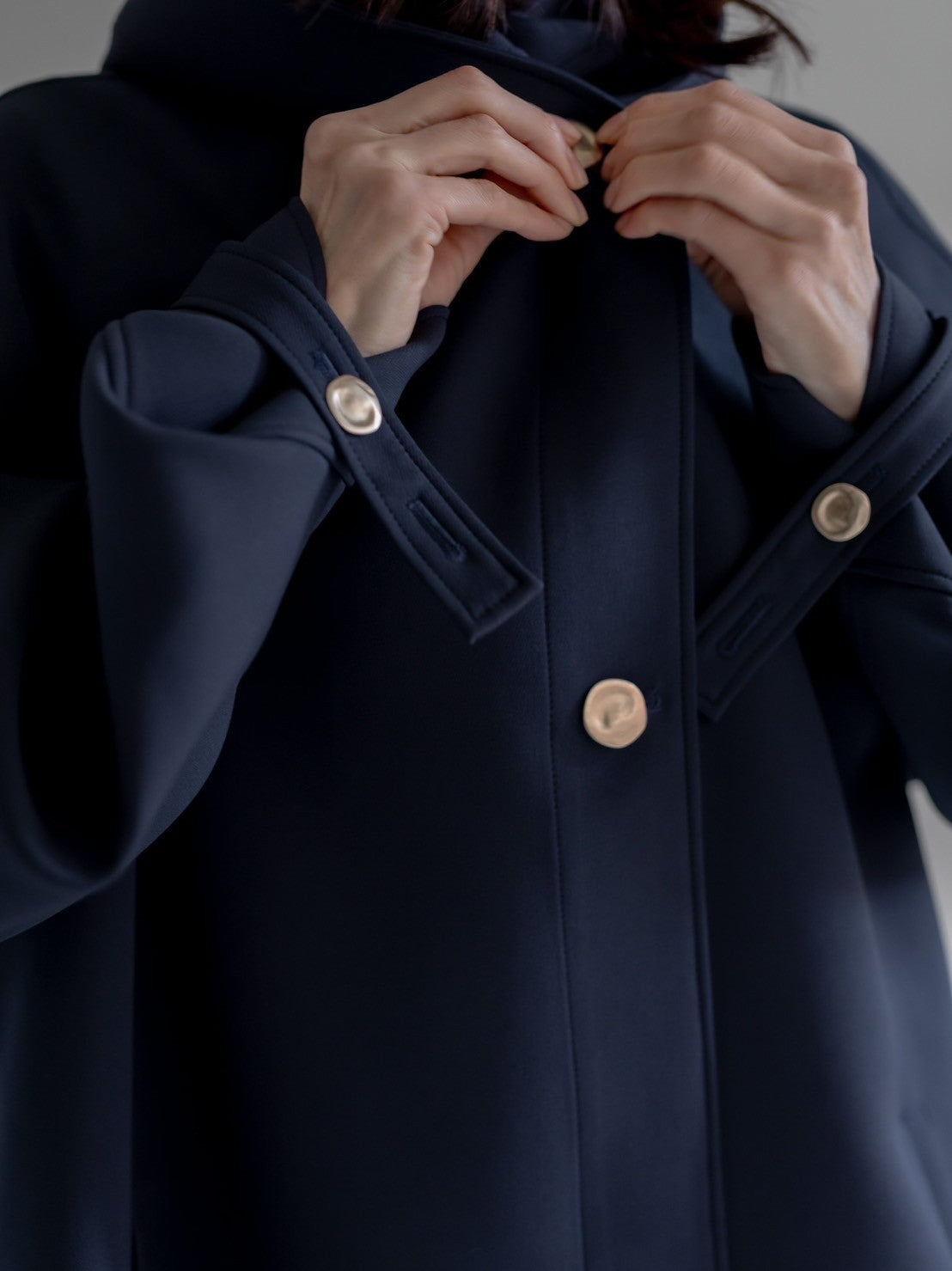 Irene / switch neck feather long coat (perl/midnight/noir)
