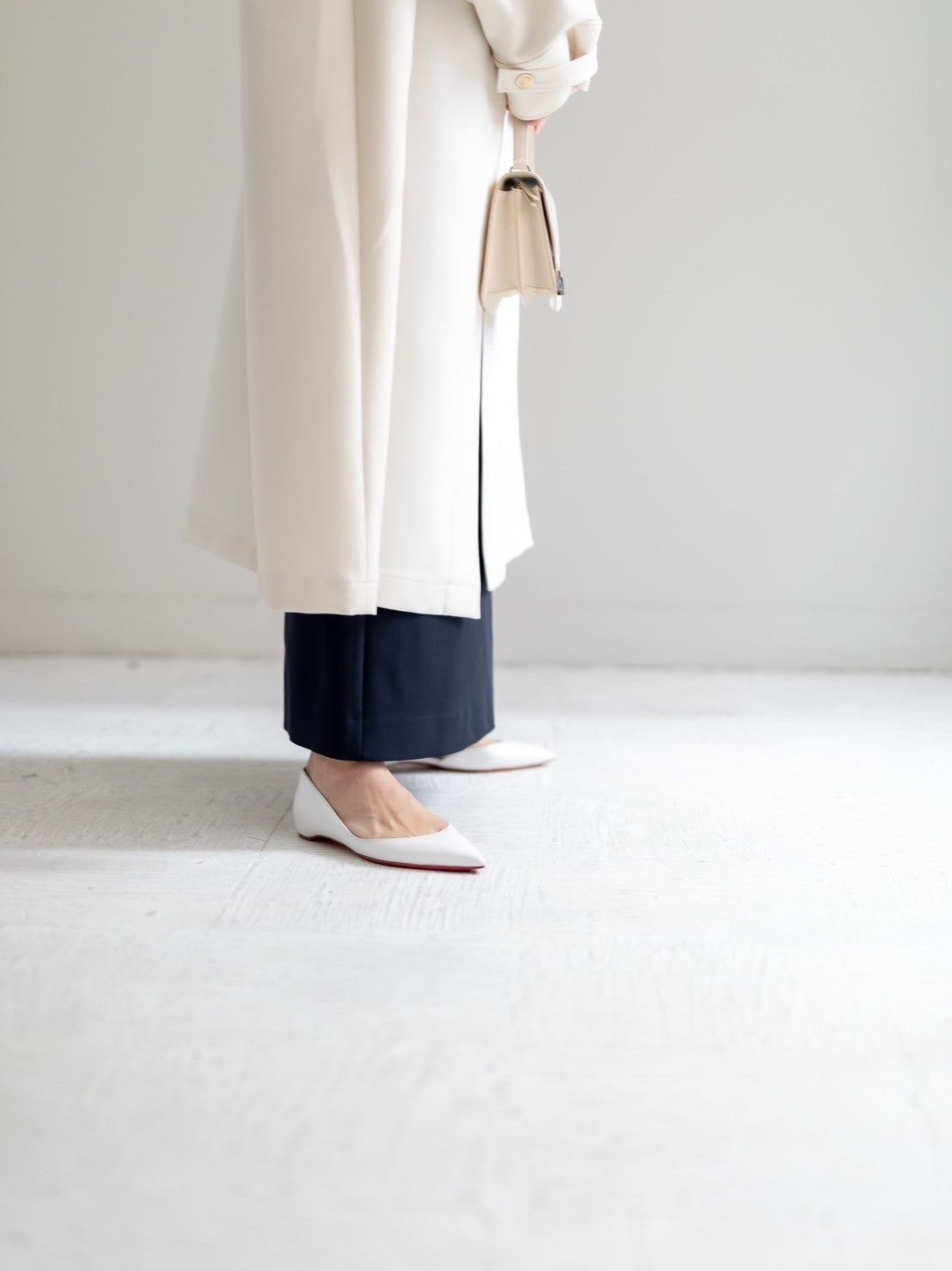 Irene / switch neck feather long coat (perl/midnight/noir)