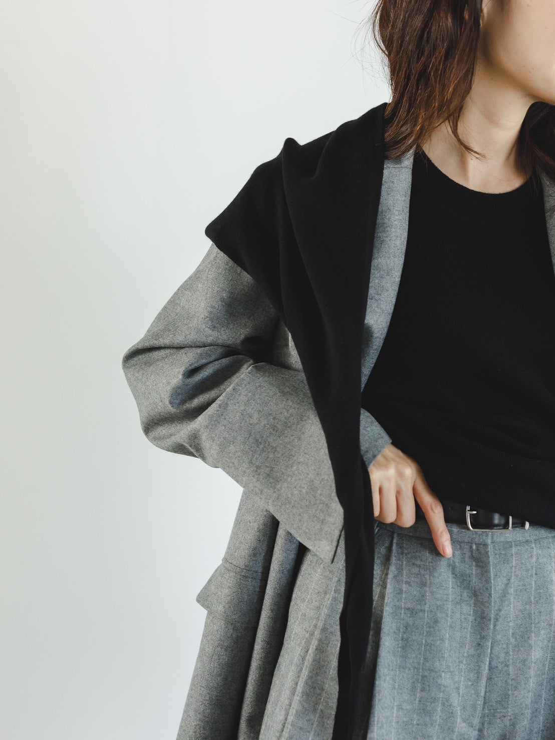Kalyn/back line crew neck sweater