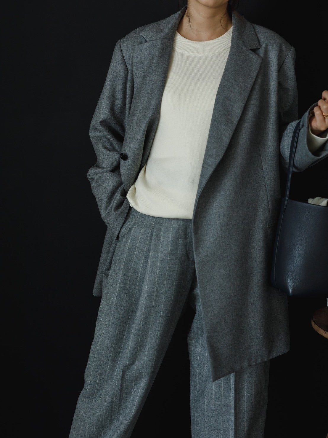 Kalyn/back line crew neck sweater