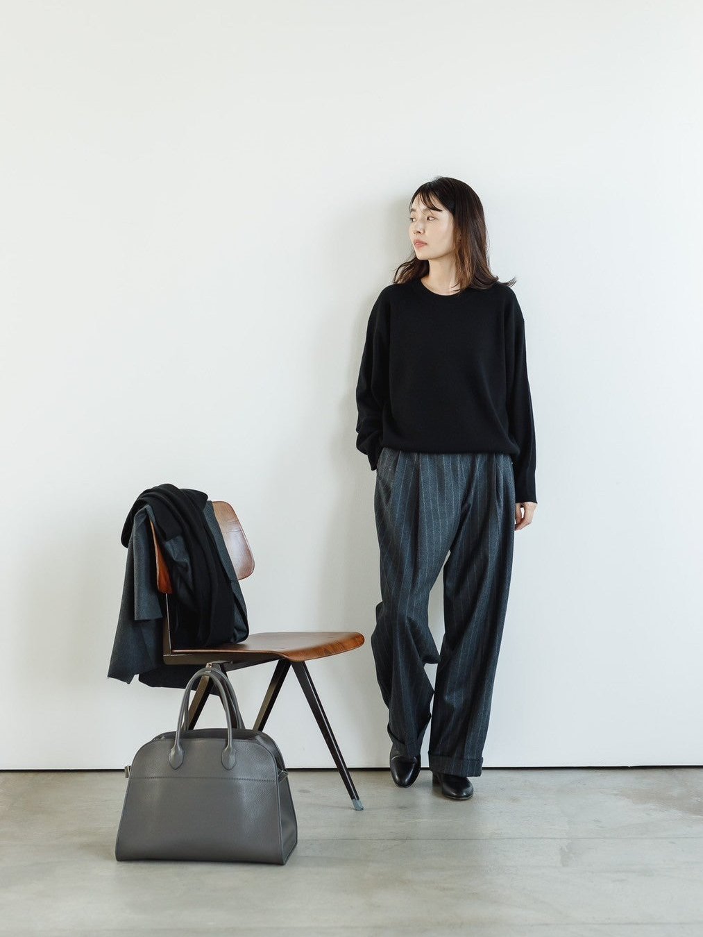 Kalyn/back line crew neck sweater