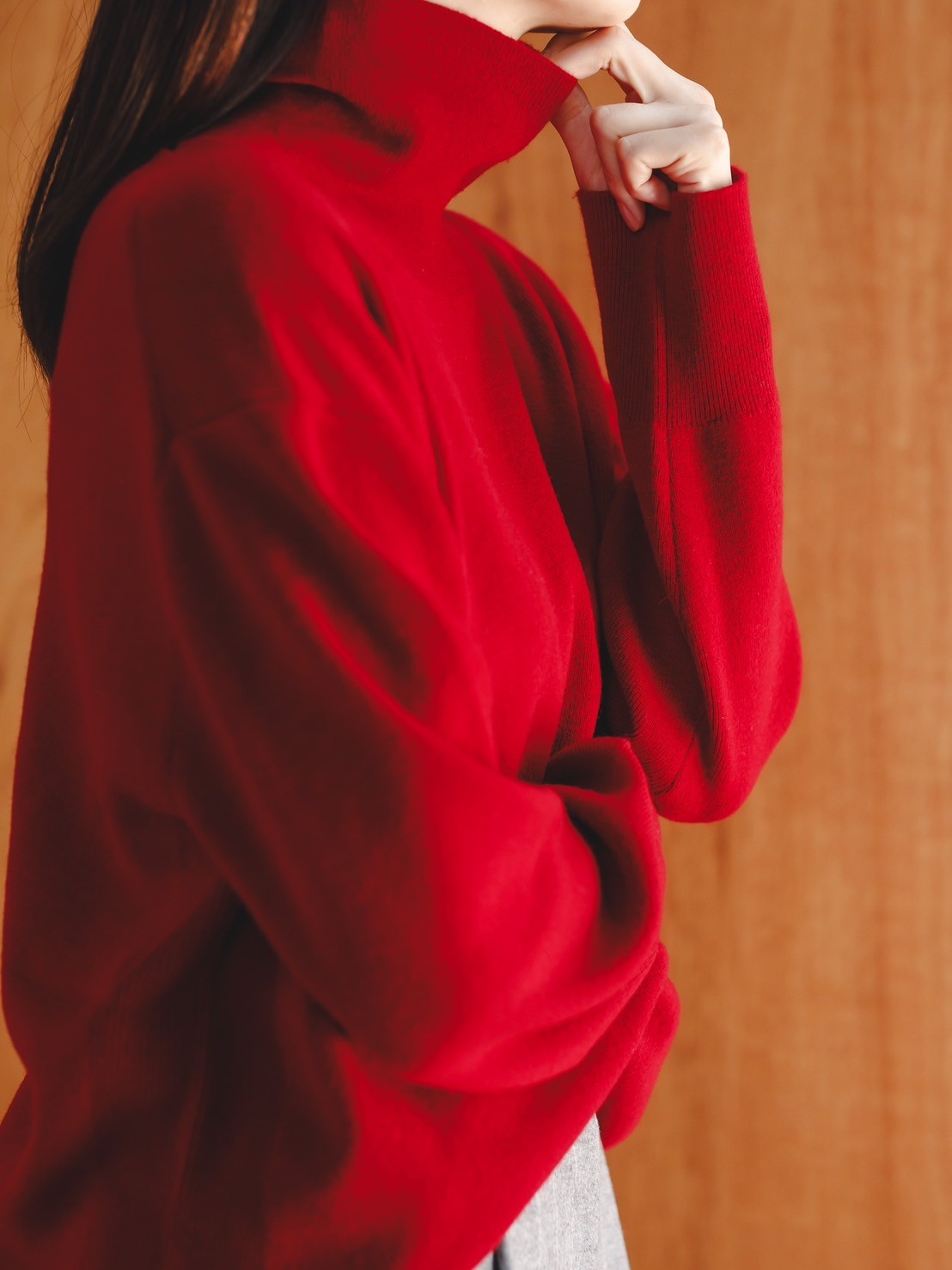 Ashley/back line turtle neck sweater