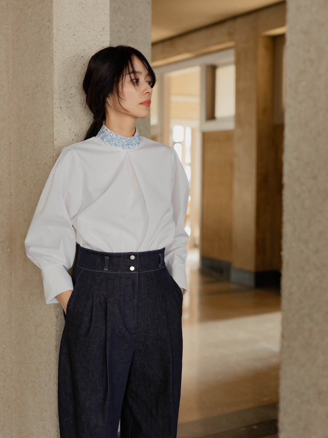 Valentina / blooming embroidery blouse (NAVY×NAVY / WHITE×SMORKY BLUE)