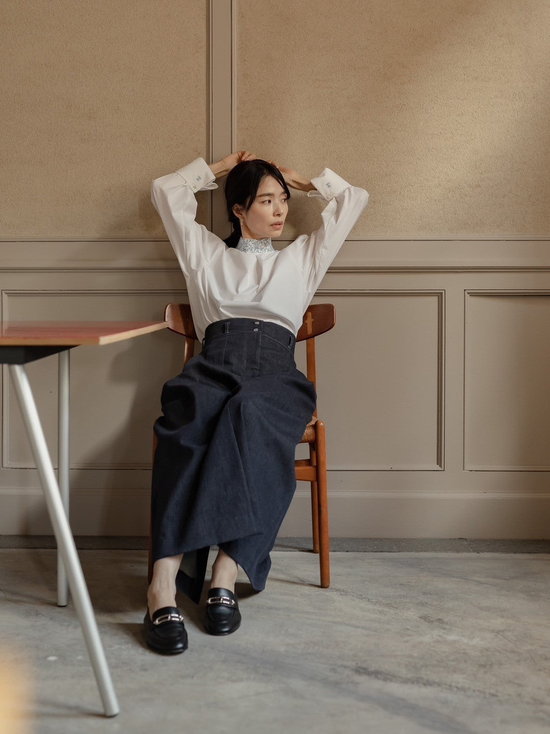 Valentina / blooming embroidery blouse (NAVY×NAVY / WHITE×SMORKY BLUE)