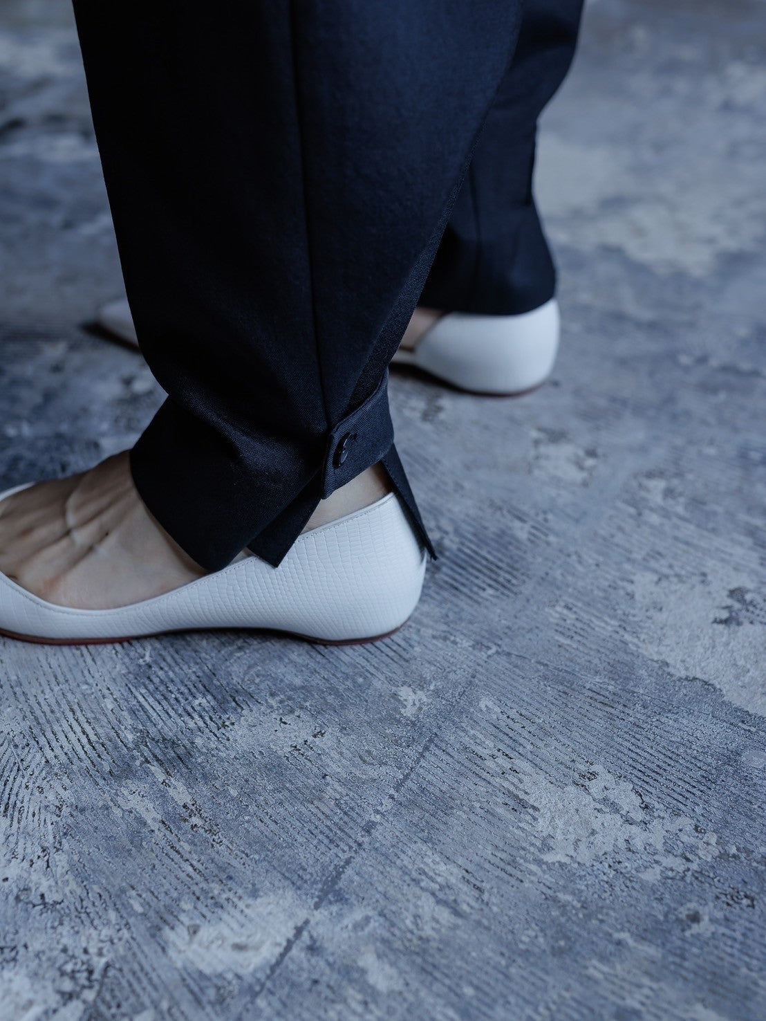 Odessa/back belt pants