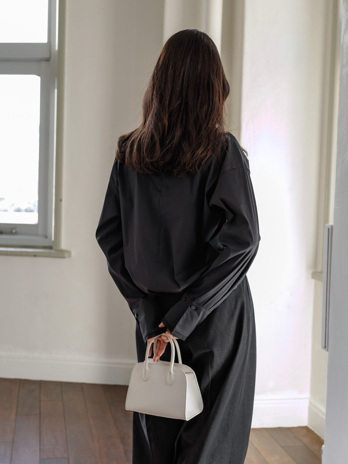 Natalie/bottle neck drape blouse