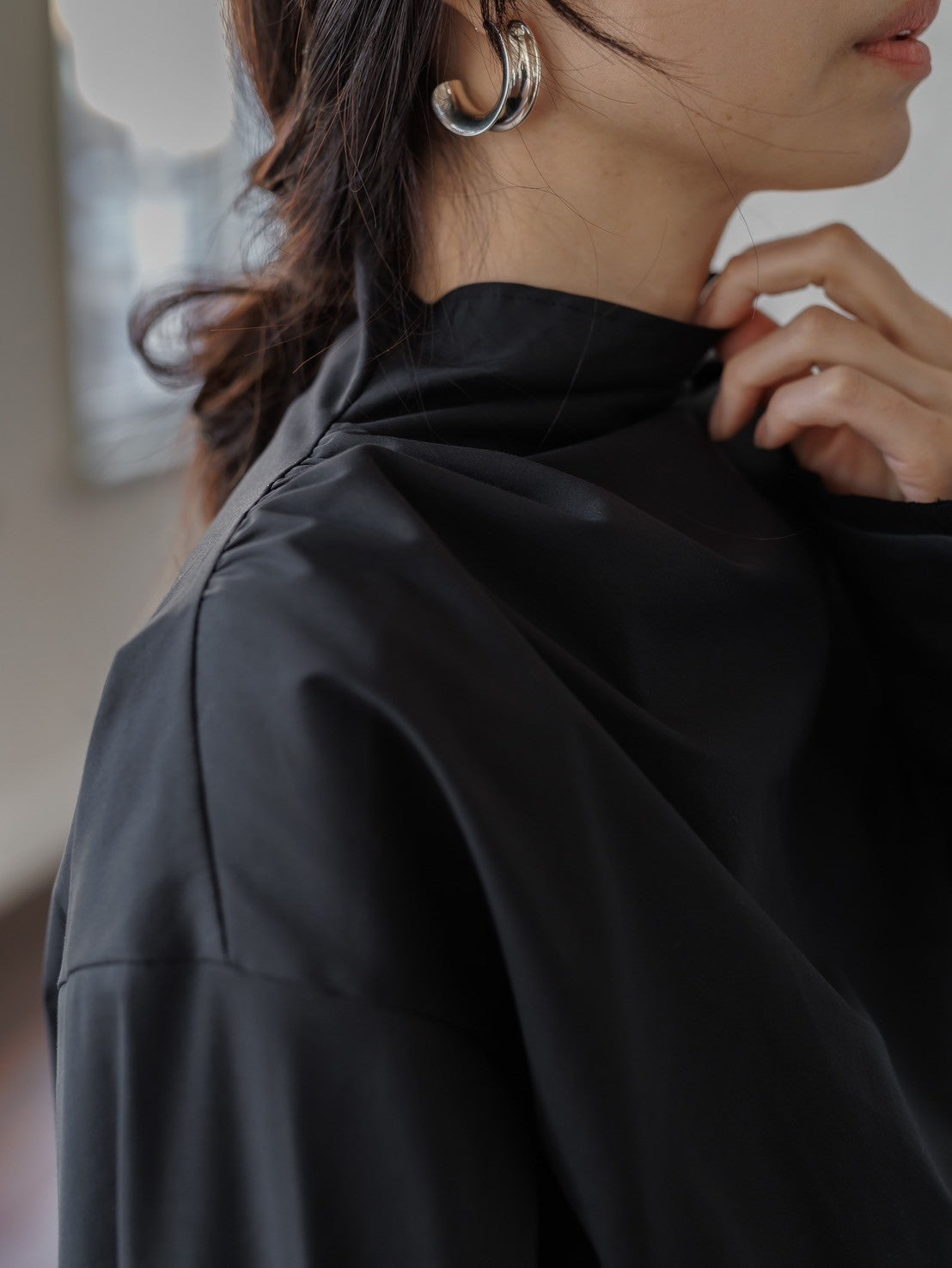 Natalie/bottle neck drape blouse