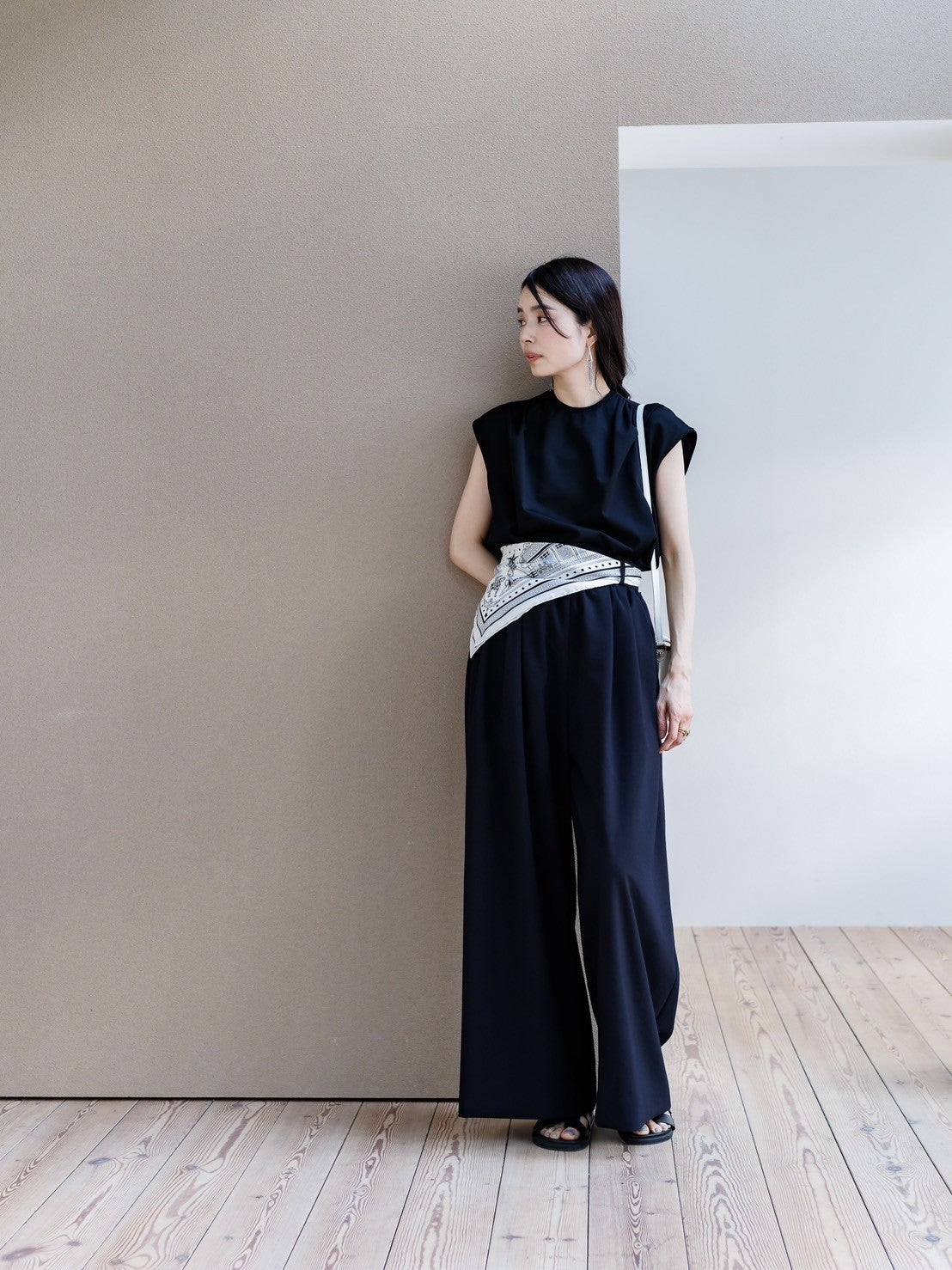 【PRE ORDER】Mel / first class change sleeve T shirt