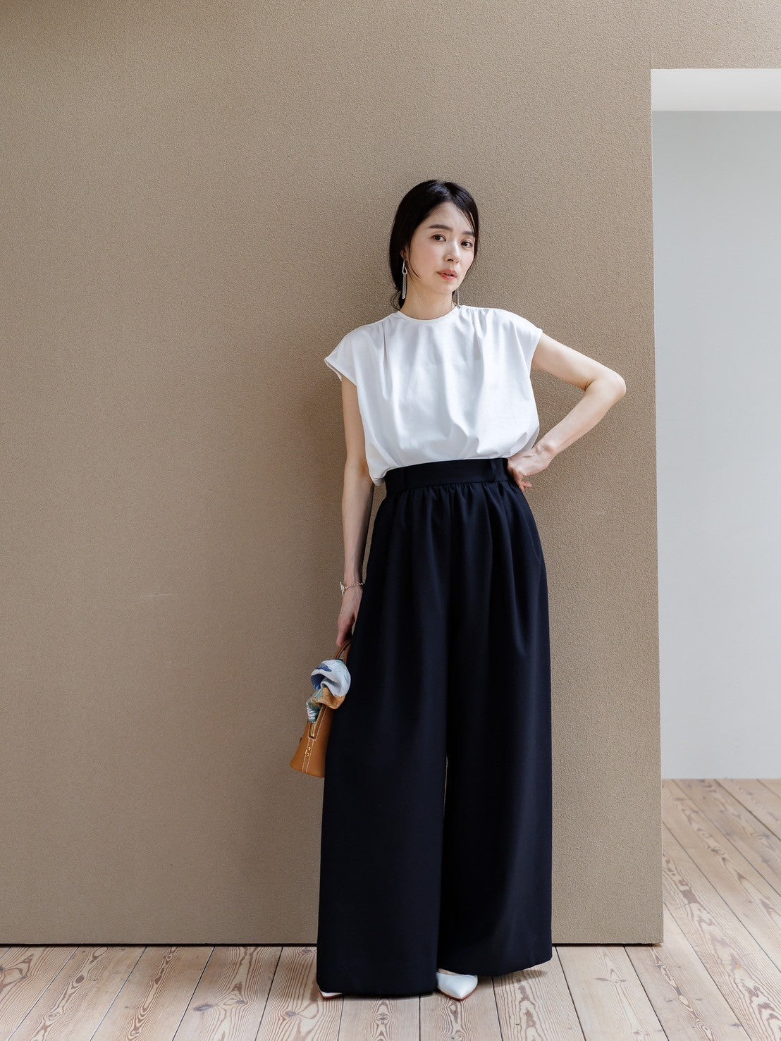 【PRE ORDER】Mel / first class change sleeve T shirt