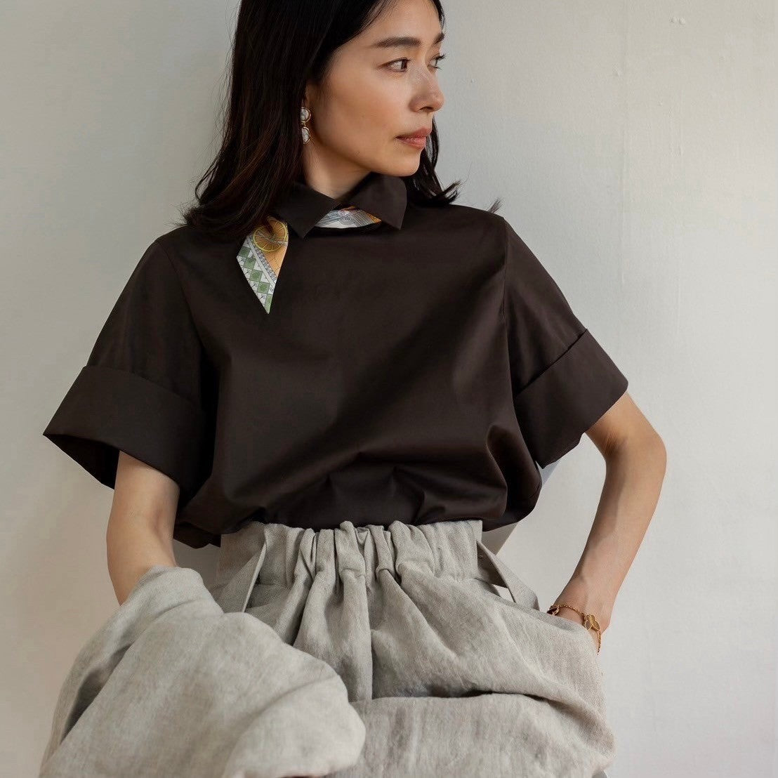 Bridget / half sleeve blouse(sugar/sesame/chocolate)