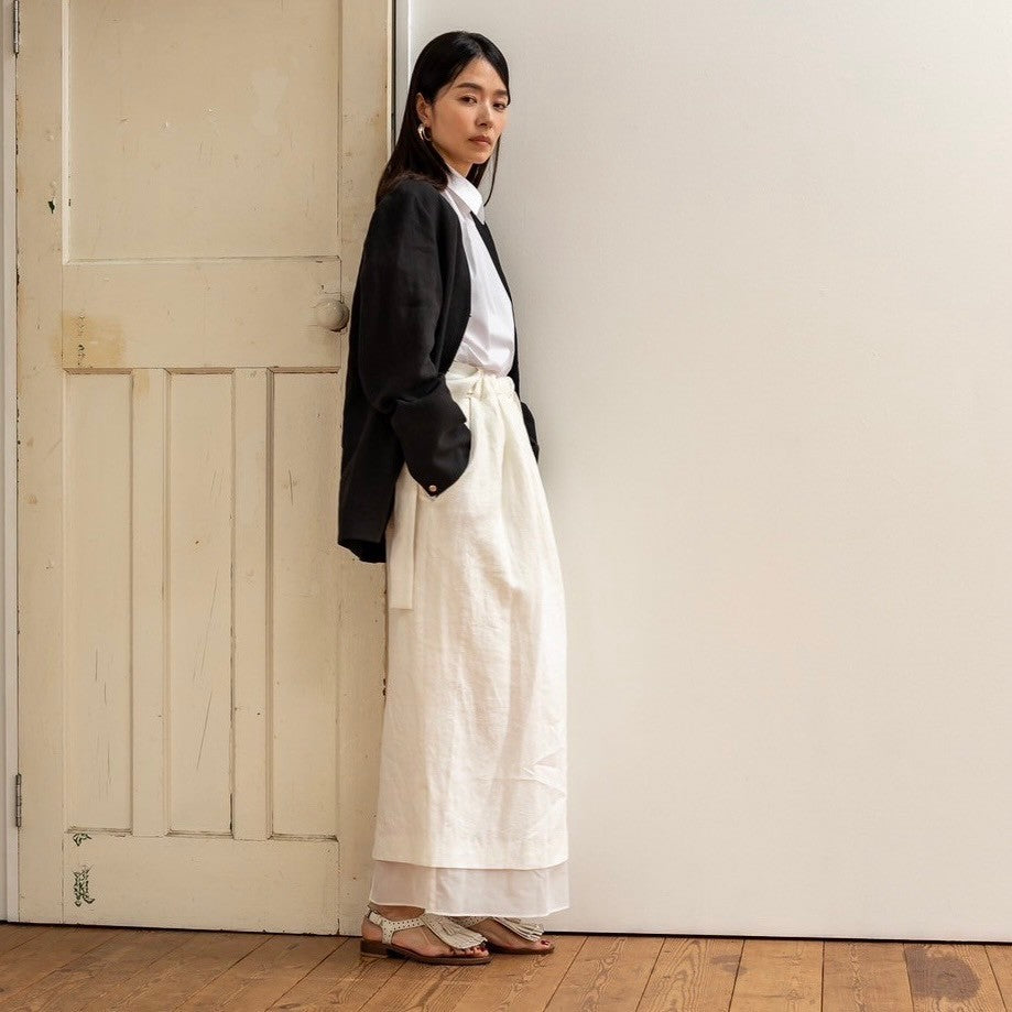 Nina / squeeze linen skirt (sand/carbon/cloud)