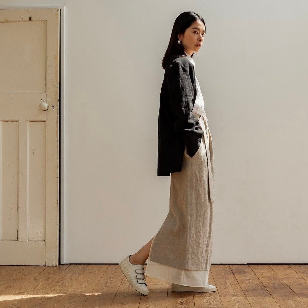 Nina / squeeze linen skirt (sand/carbon/cloud)