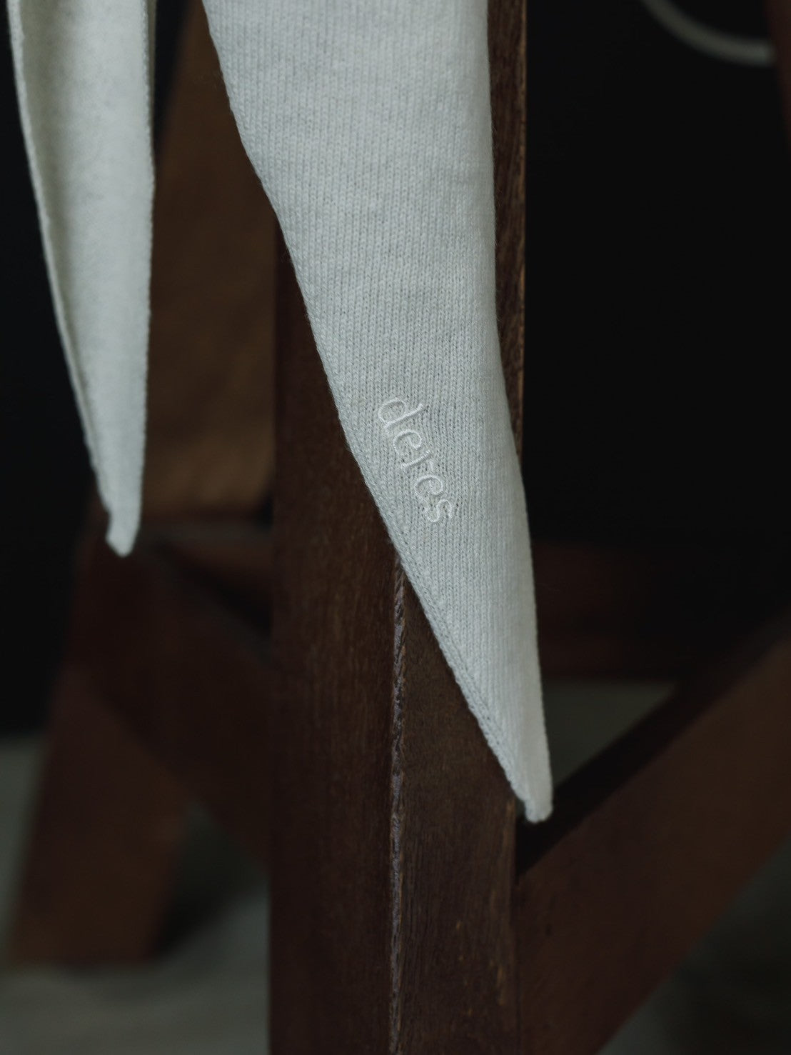 Dorothy/triangle scarf
