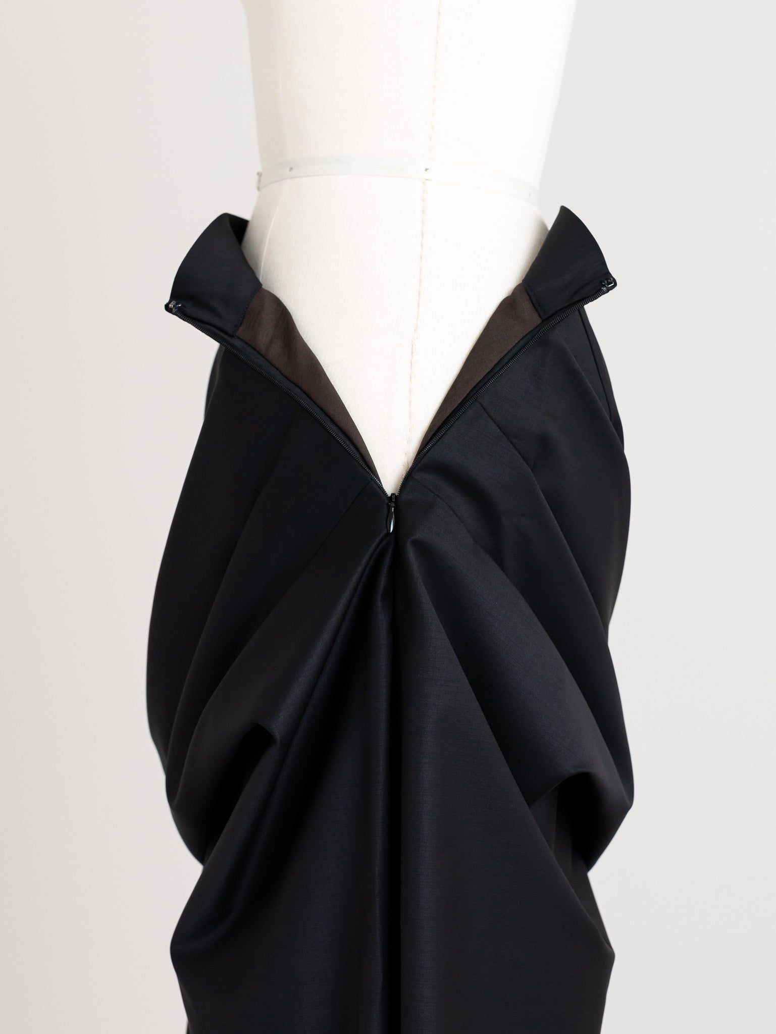 新品deres Freya Muse skirt デレス　ミューズ　黒　1 ORDER】Freya / Muse skirt – deres.online
