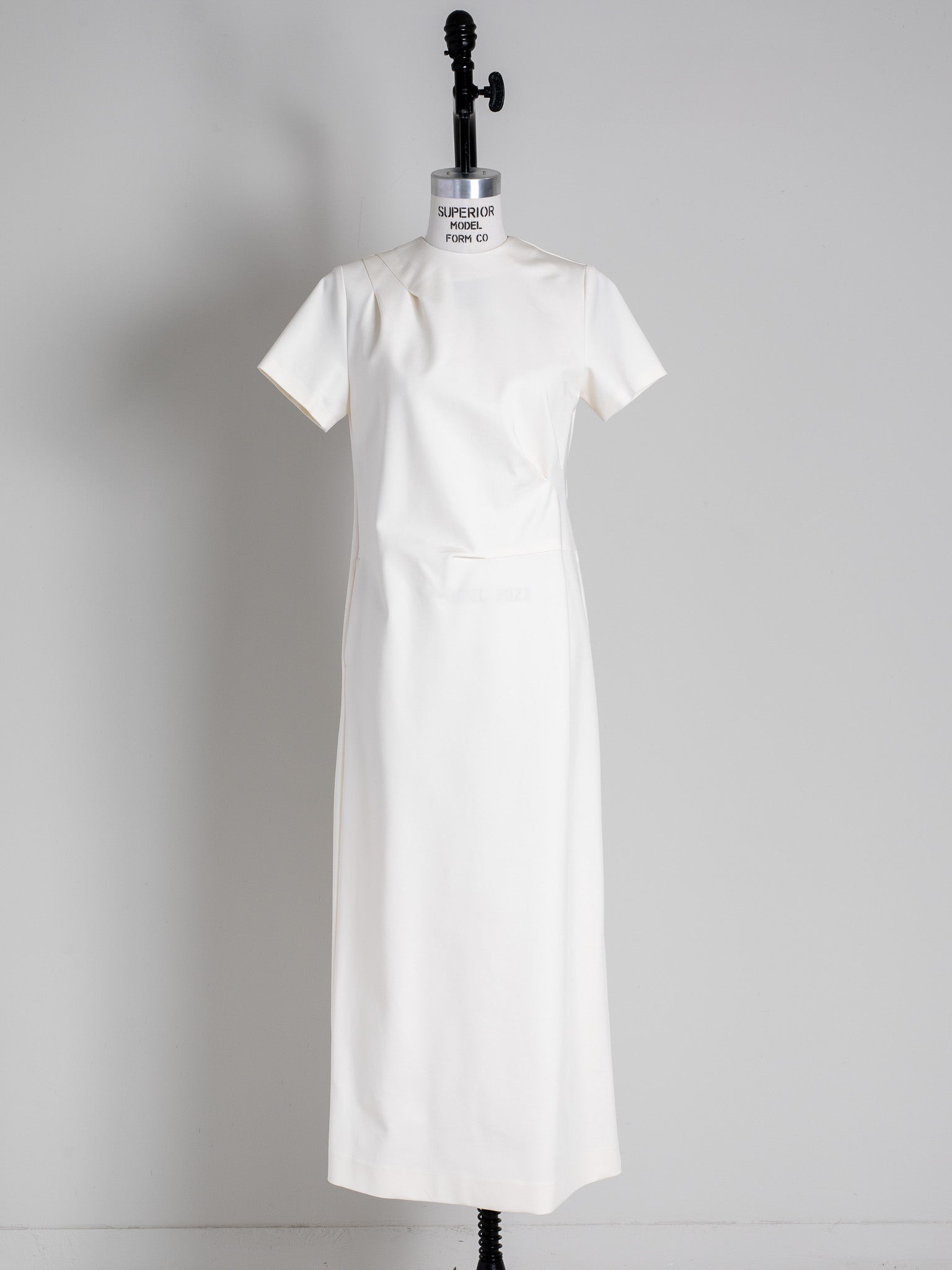 Fabiana / draping dress（perl/midnight/noir） – deres.online 