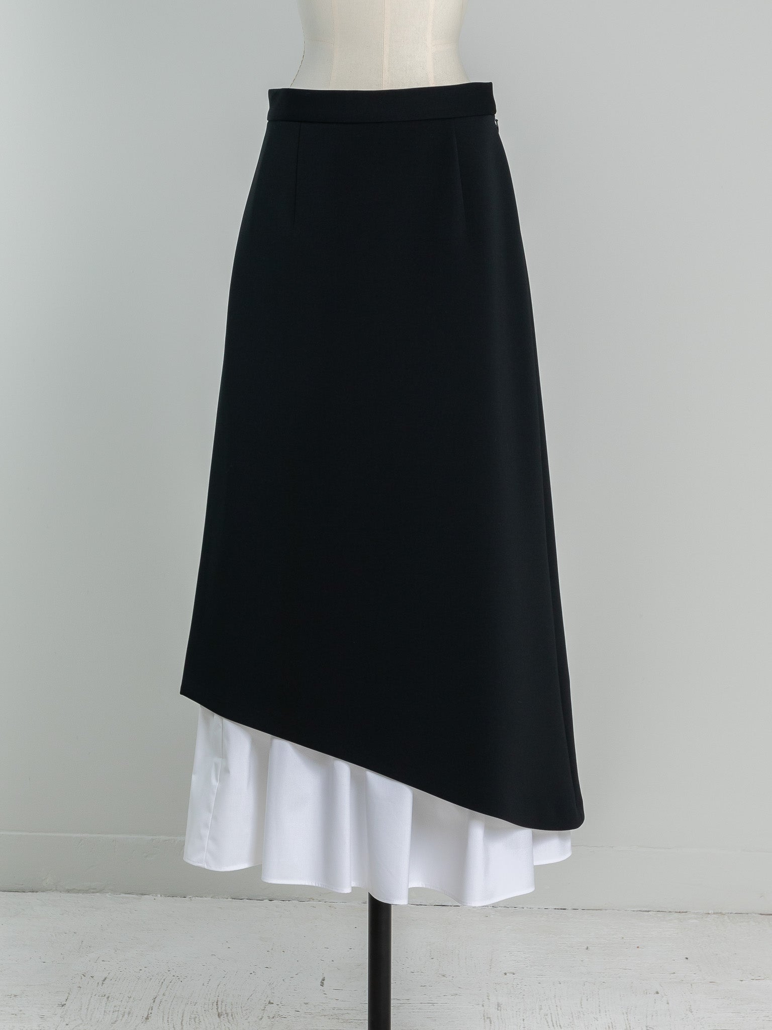 6th COLLECTION – deres.online