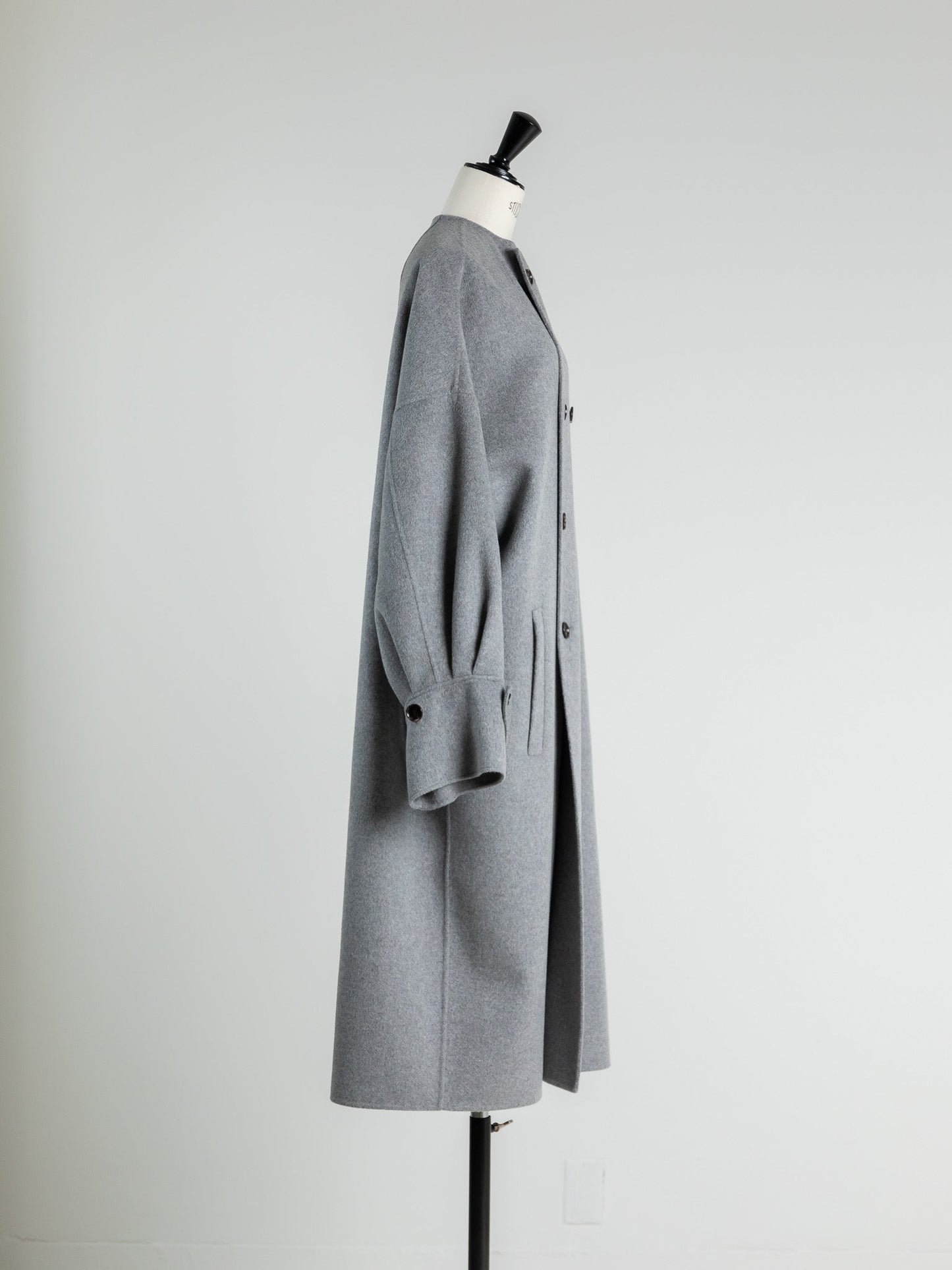 Gabriella/long oval coat (BLACK/GRAY)