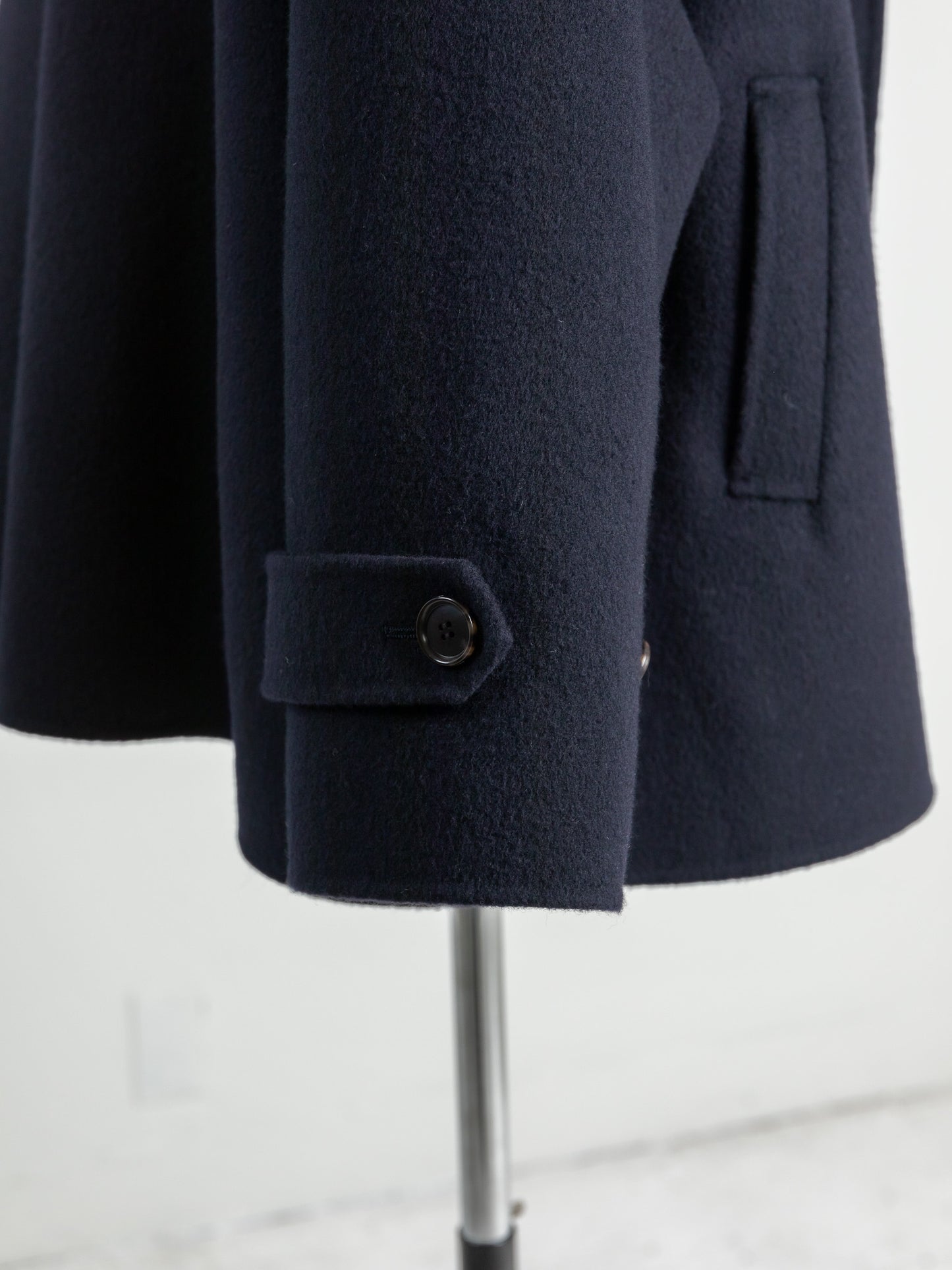 Sarah/short triangle coat