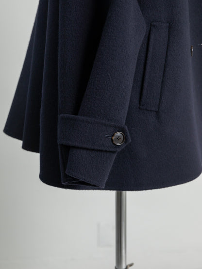 Sarah/short triangle coat