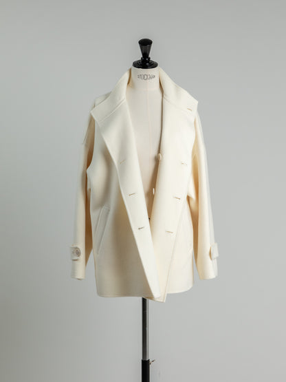 Sarah/short triangle coat