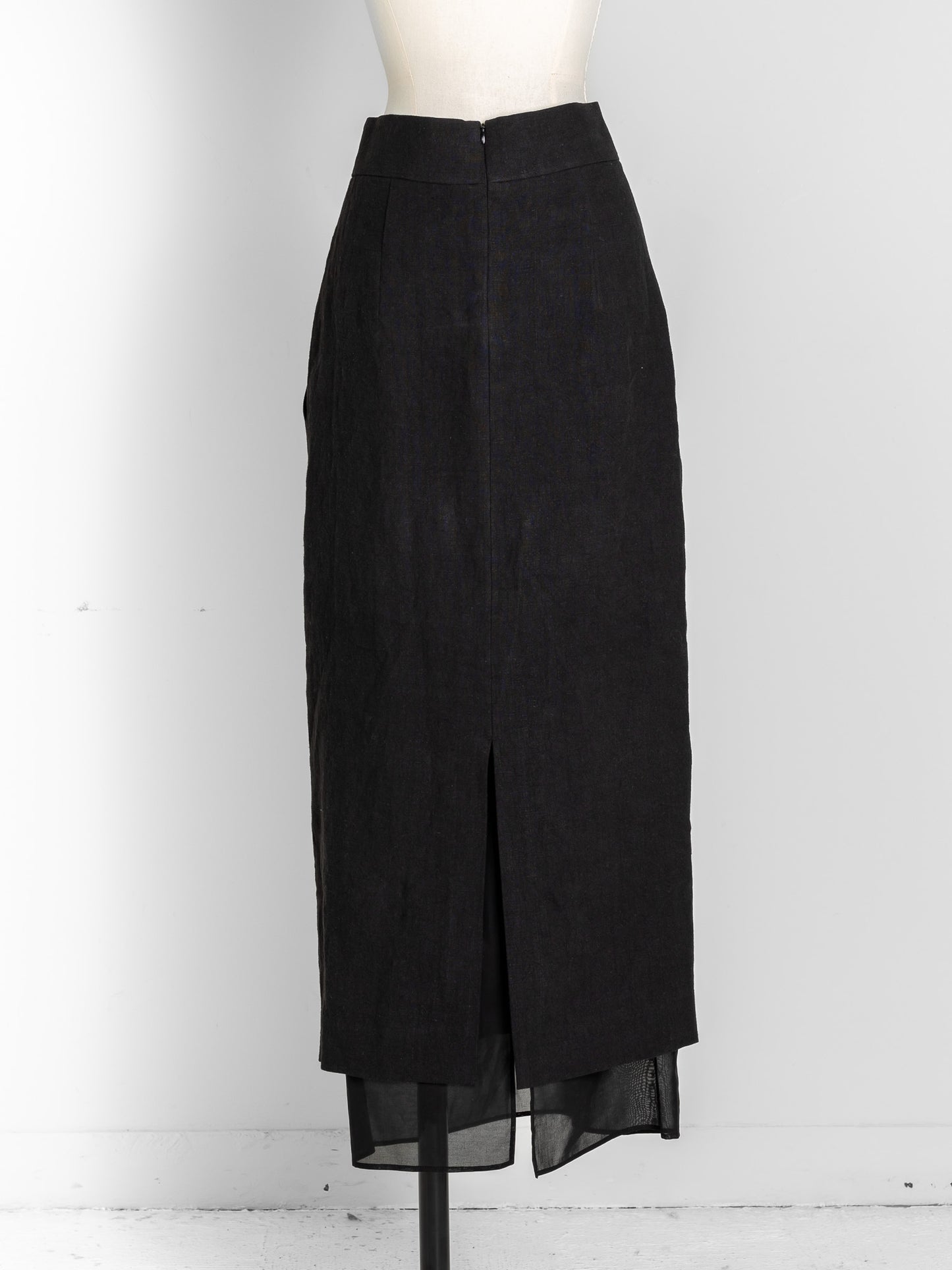 Nina / squeeze linen skirt (sand/carbon/cloud)