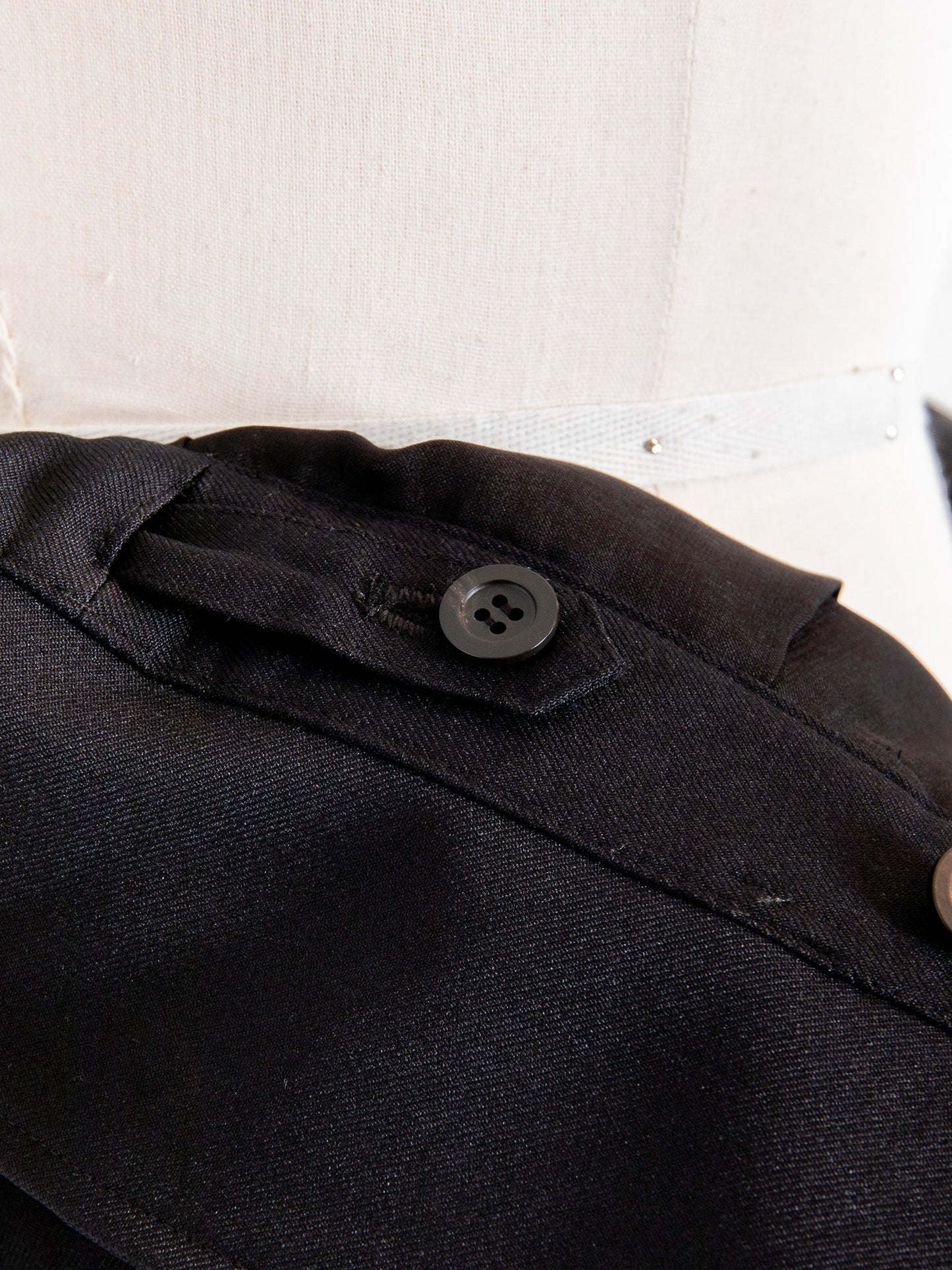 Greta / first step skirt (BLACK/OFF-WHITE)