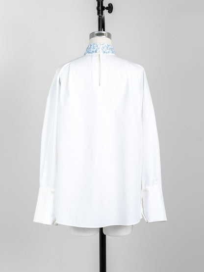 【予約販売】Valentina / blooming embroidery blouse (NAVY×NAVY / WHITE×SMORKY BLUE)