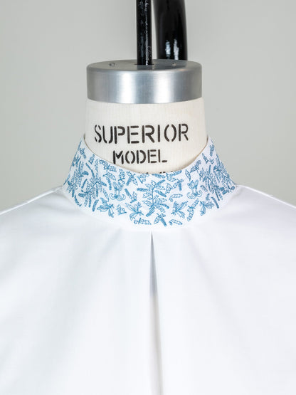 Valentina / blooming embroidery blouse (NAVY×NAVY / WHITE×SMORKY BLUE)