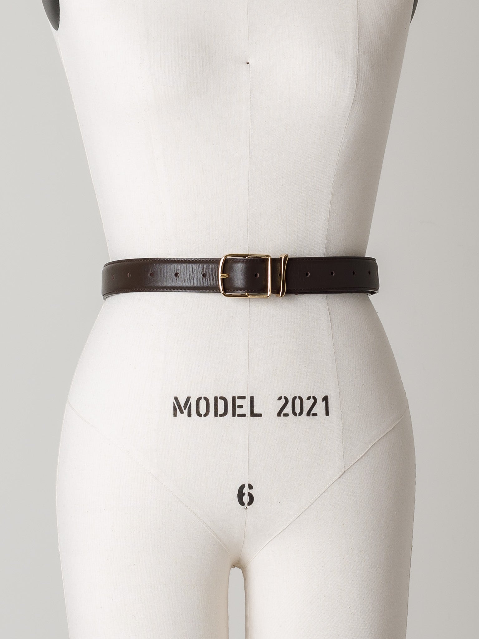 PRE ORDER】Evelyn/deres essential belt – deres.online 