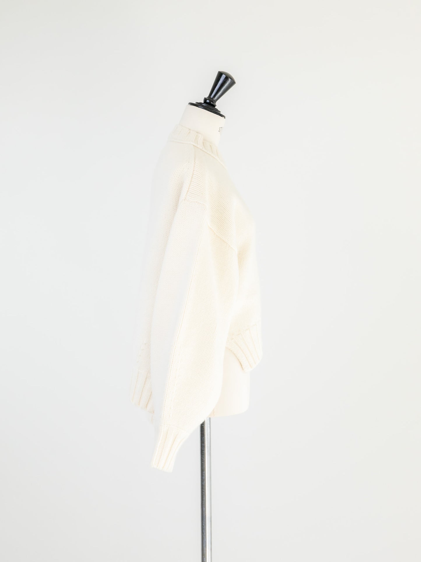 Adele/only one sweater