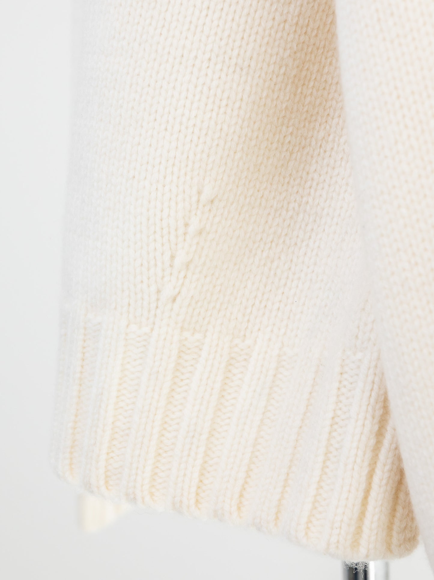 Adele/only one sweater