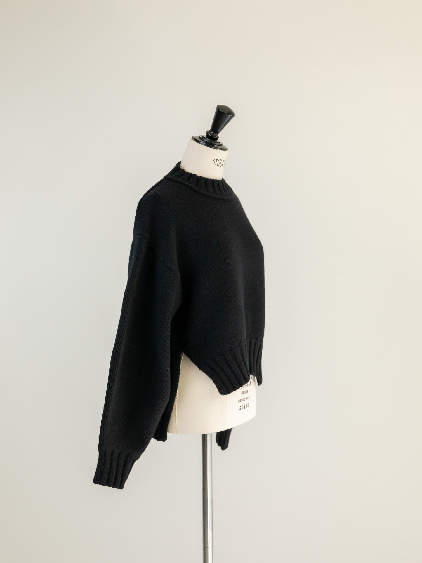 Adele/only one sweater