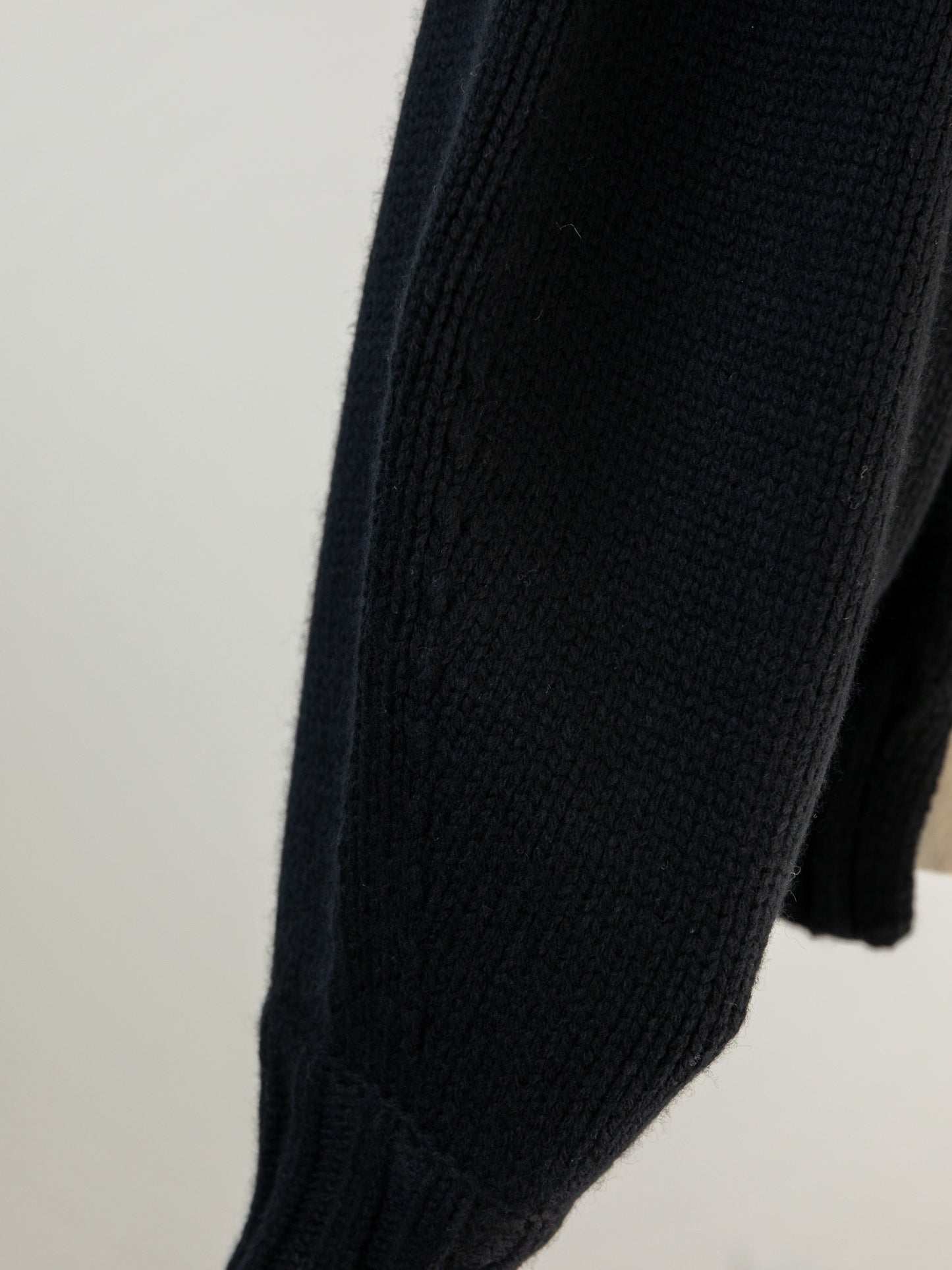 Adele/only one sweater